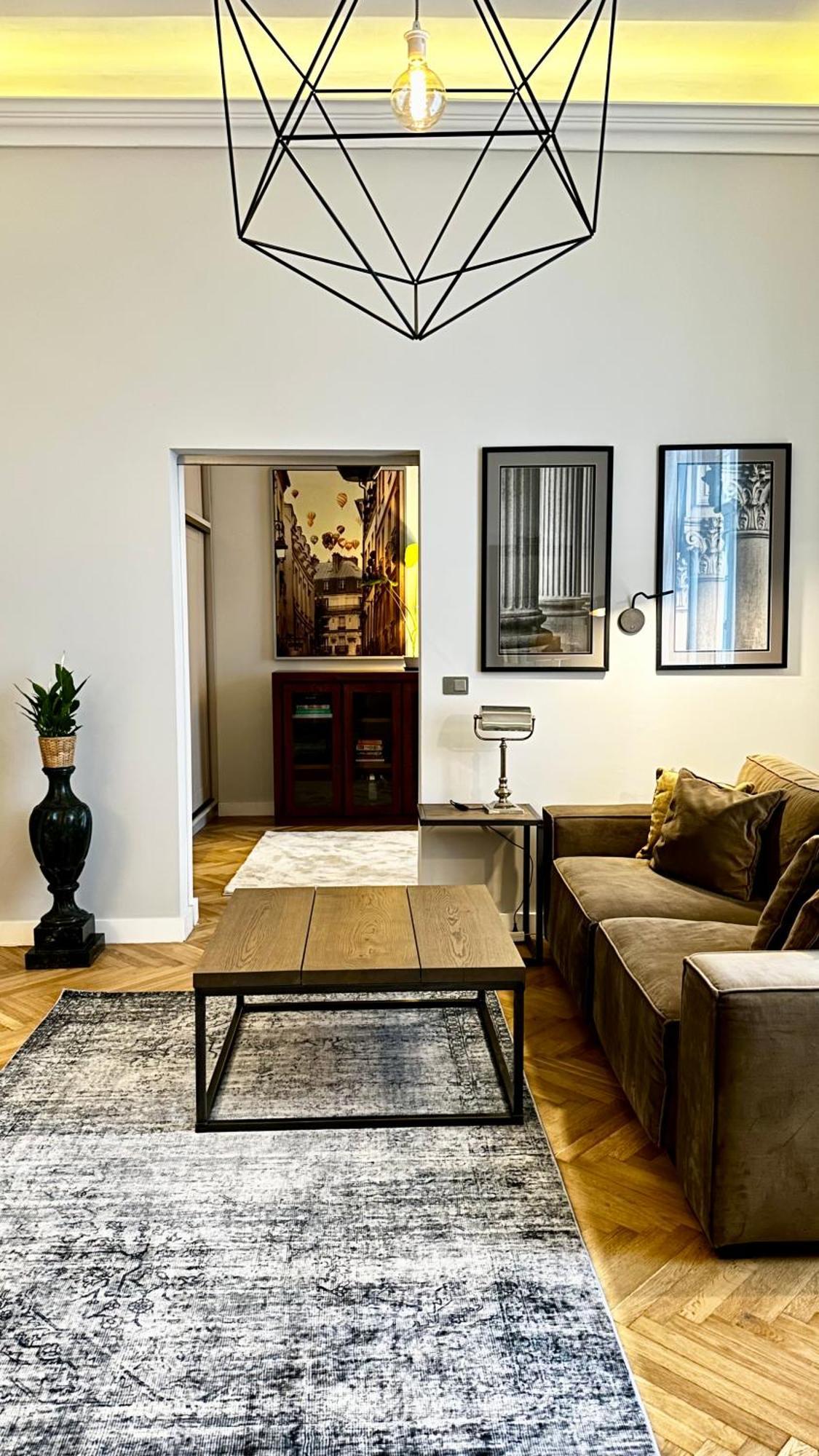 4m High In Heart Of Warsaw! Apartment Warsaw