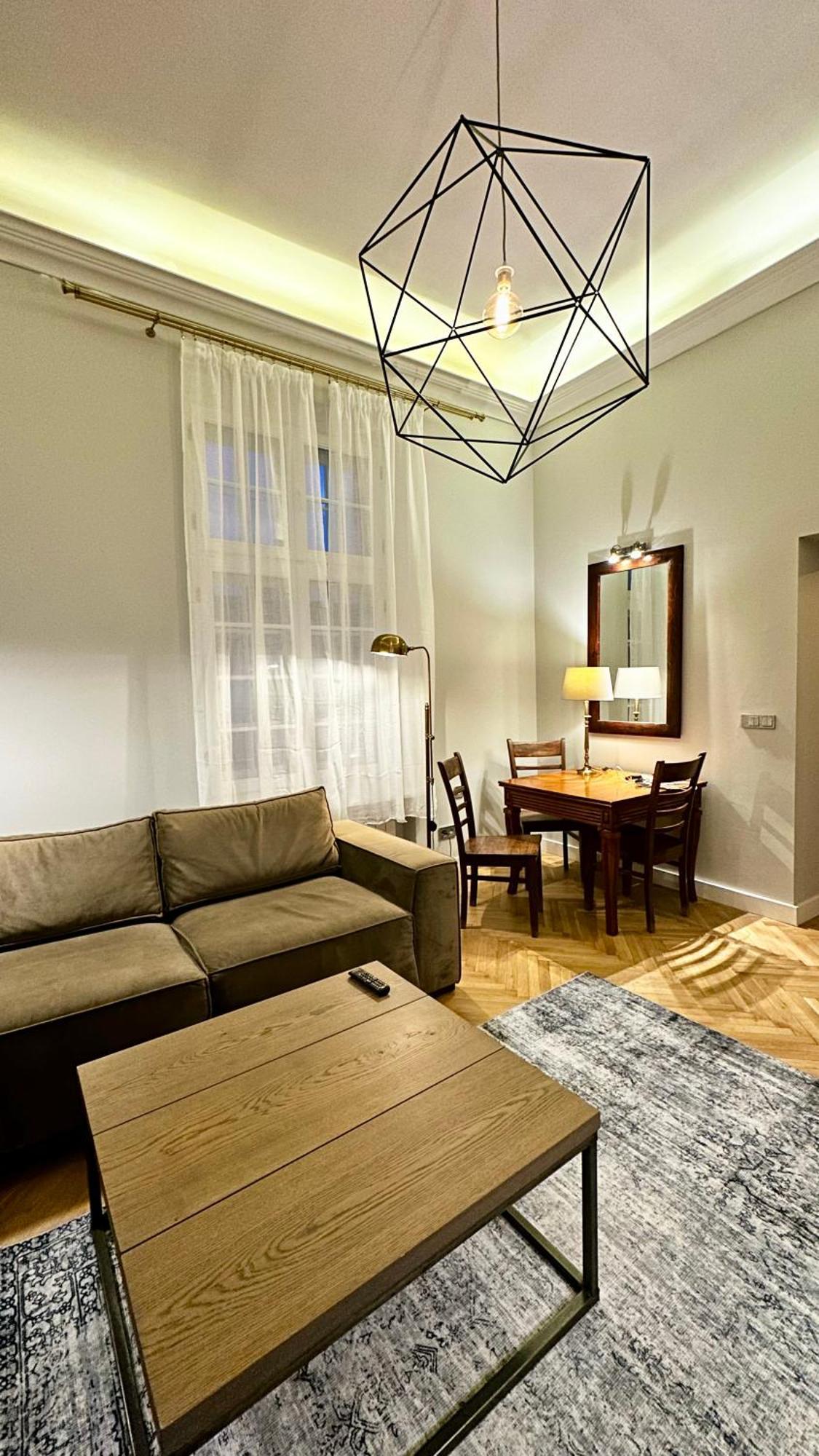 4m High In Heart Of Warsaw! Apartment *
