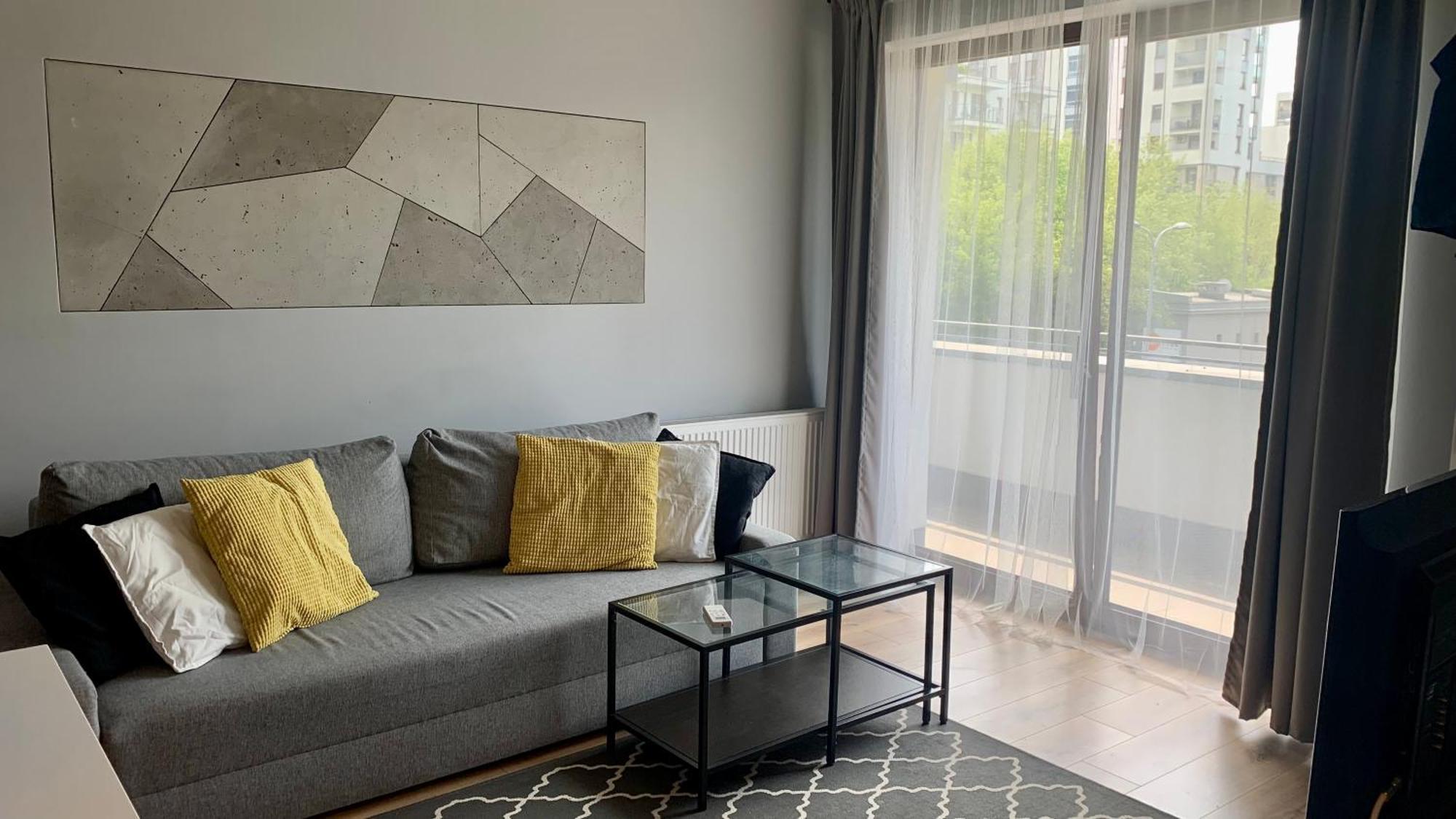 Close To Chopin Airport, Free Parking Apartment