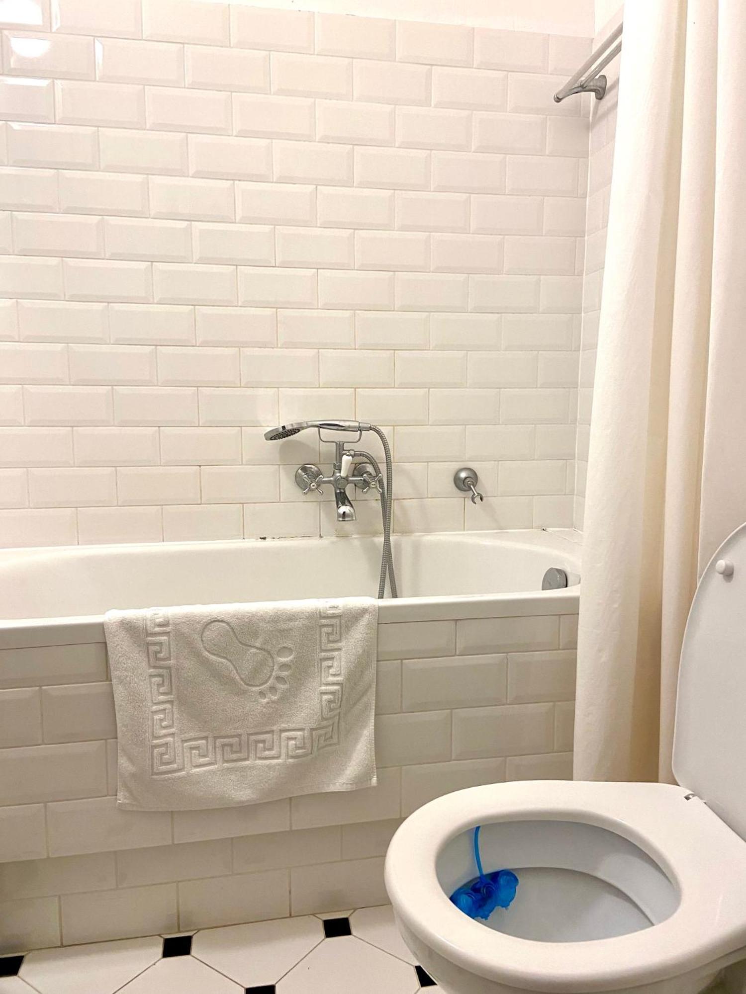Apartment Feel Like At