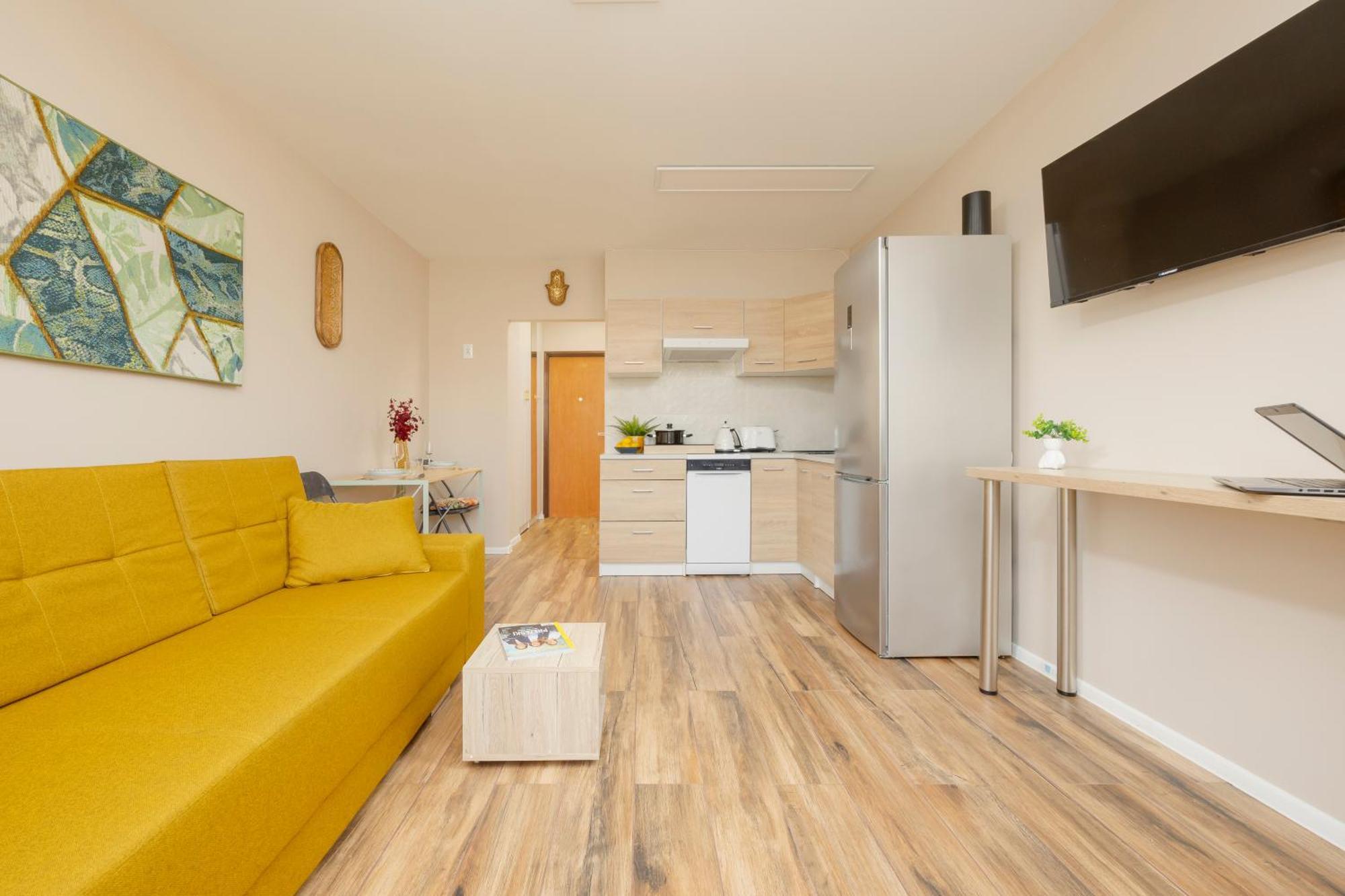 Modern Zoliborz By Renters