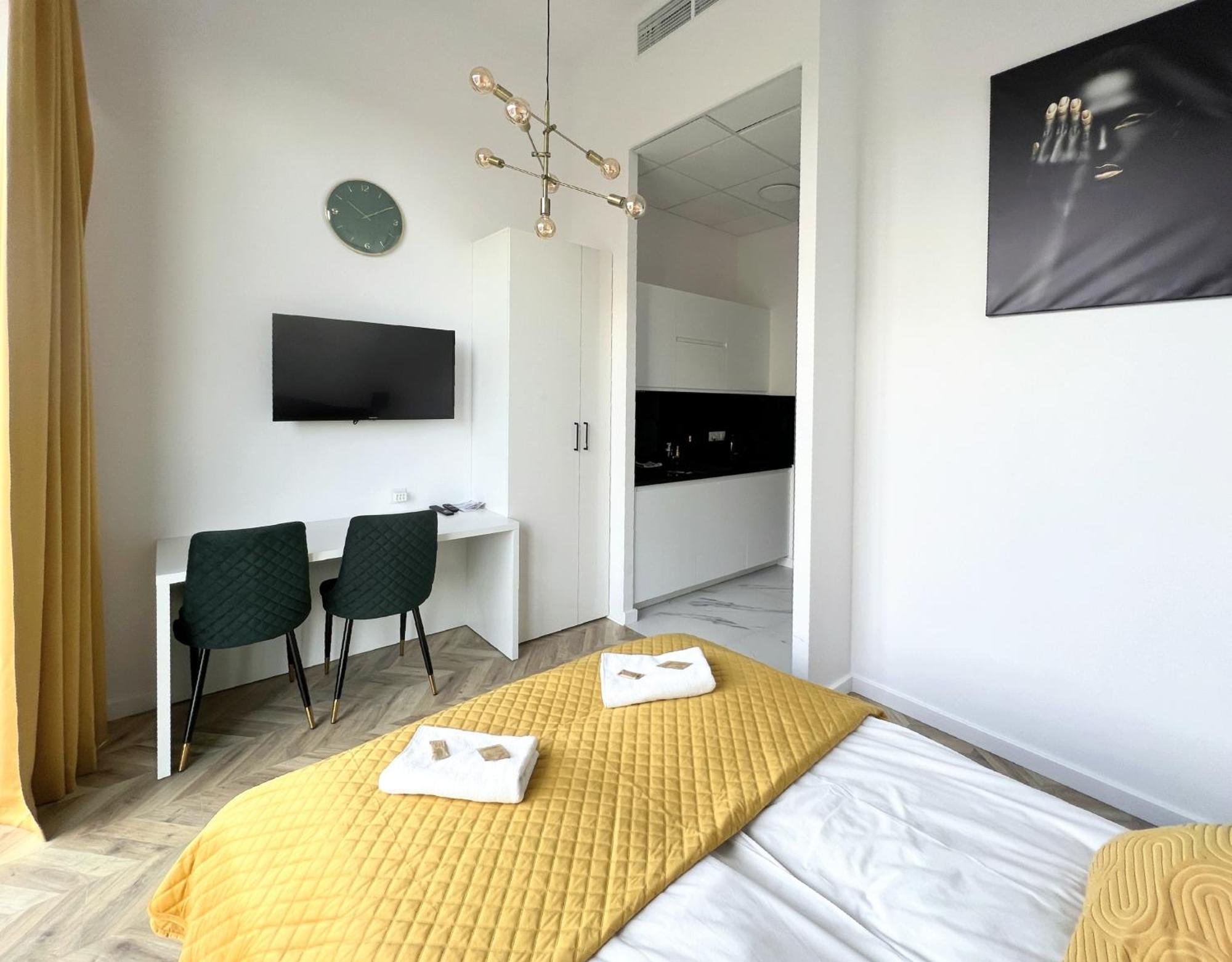 Apartment Concierge Tower *