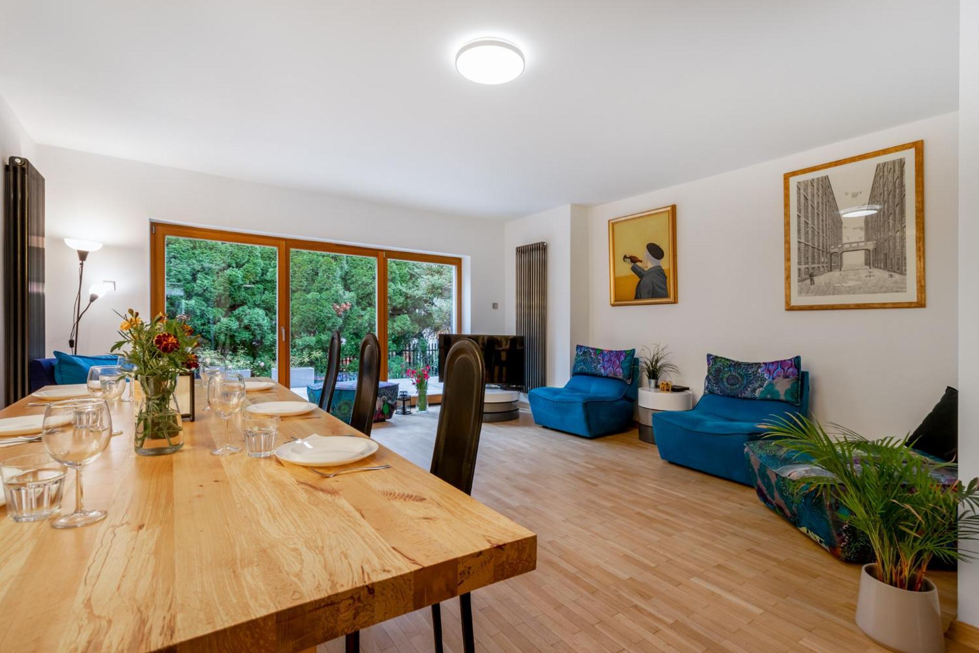 Huge Luxury House - 6 Floors-6 Bedrooms- Center Holiday home Warsaw