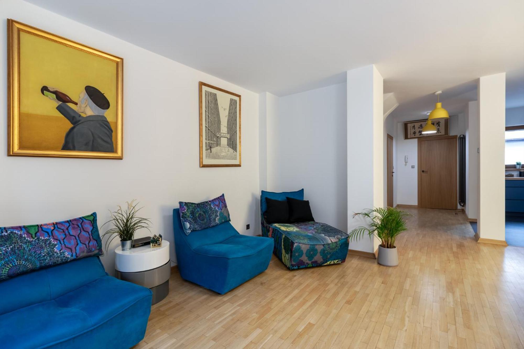 Huge Luxury House - 6 Floors-6 Bedrooms- Center