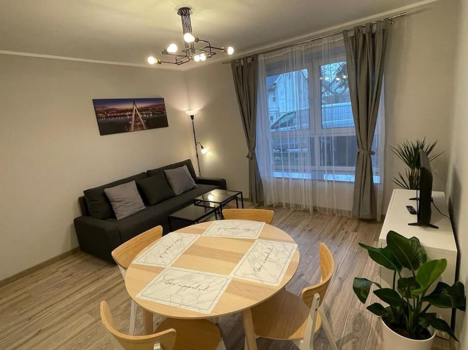 Apartment Cyprysowa Fine *