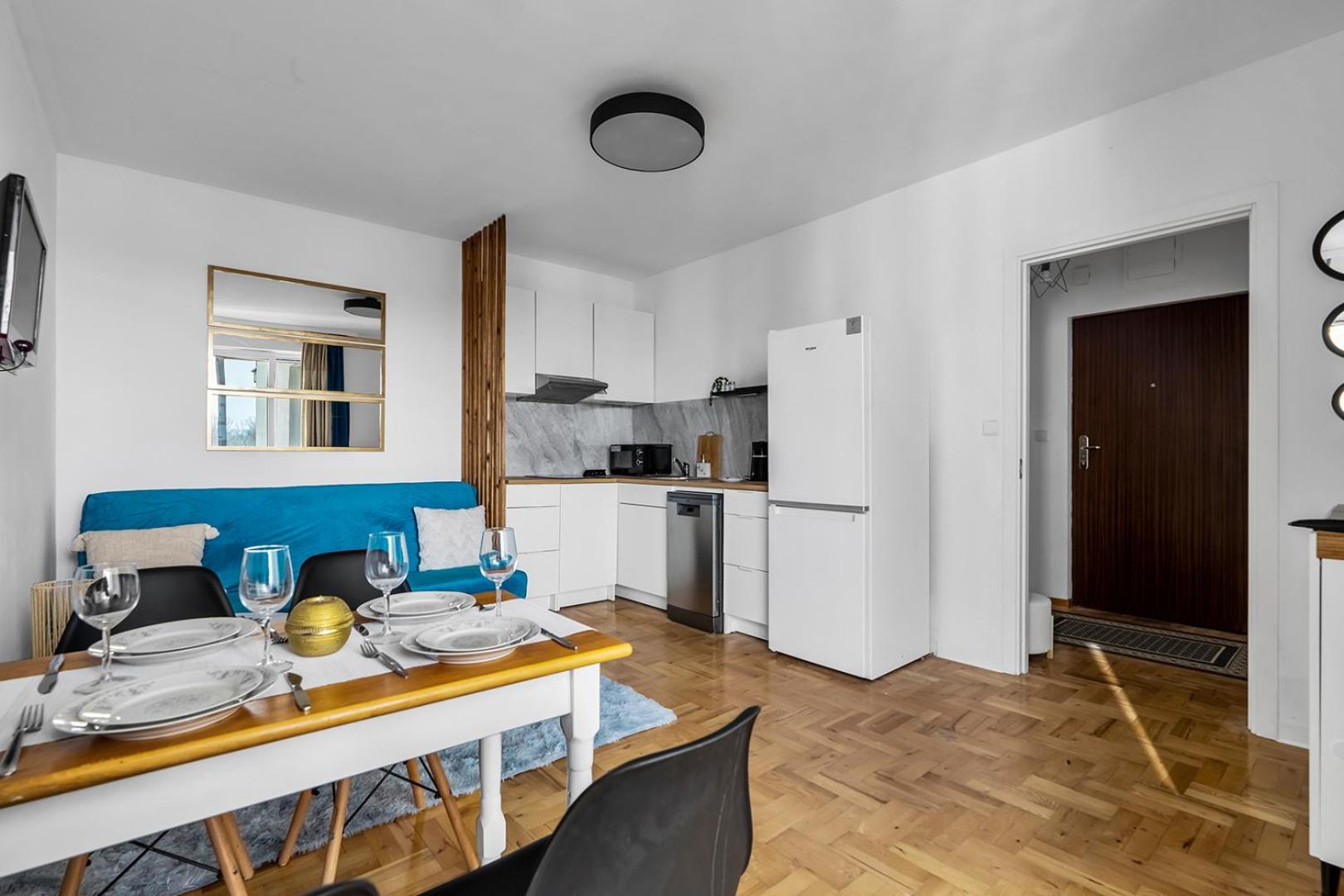 Goclaw Retreat With Balcony - River & Park Nearby - By Rentujemy Warsaw