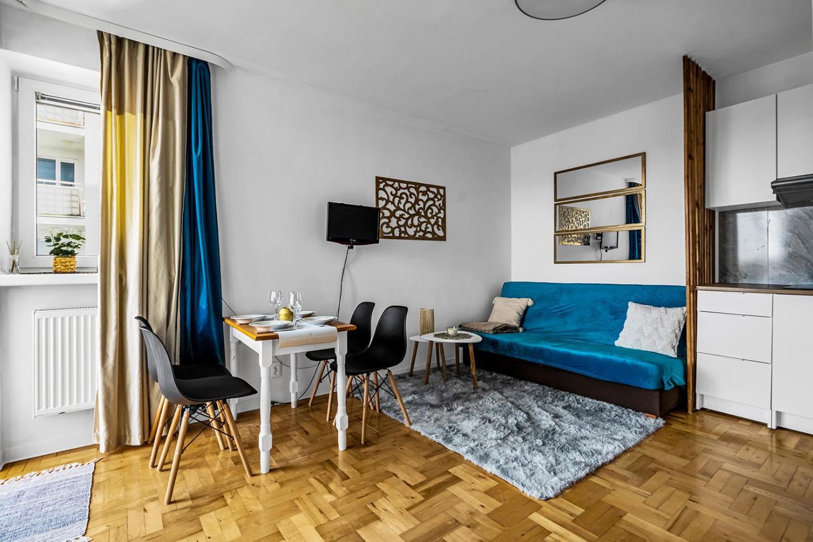 Goclaw Retreat With Balcony - River & Park Nearby - By Rentujemy Warsaw