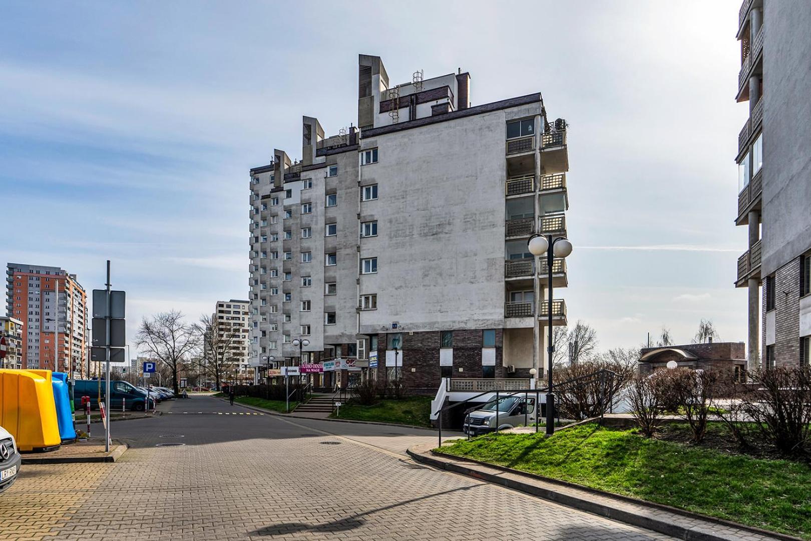 Apartment Goclaw Retreat With Balcony - River & Park Nearby - By Rentujemy Warsaw