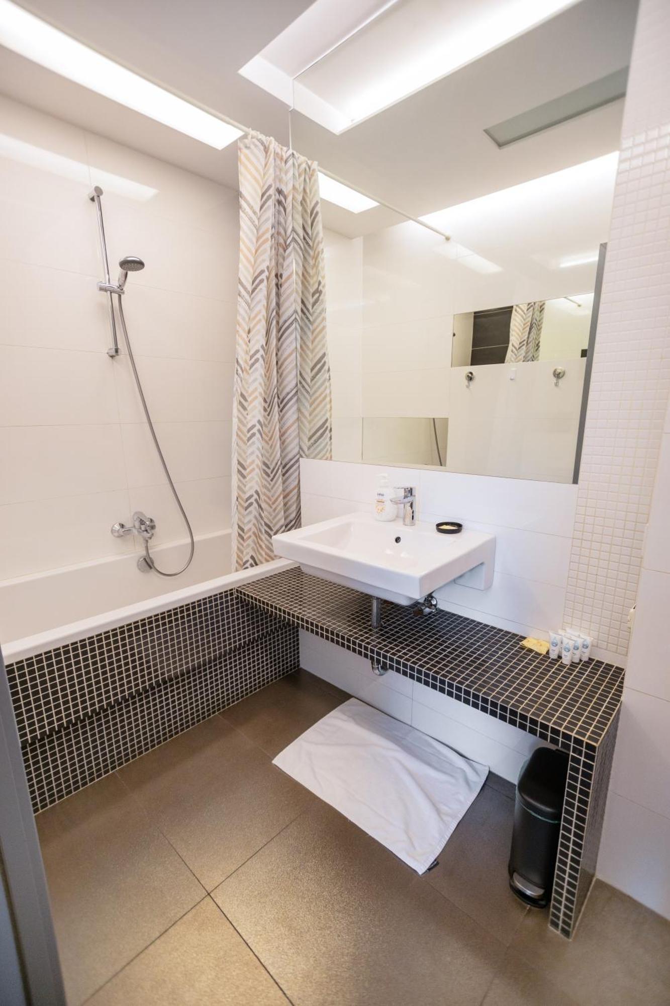 Spacious Flat In The Old Town.