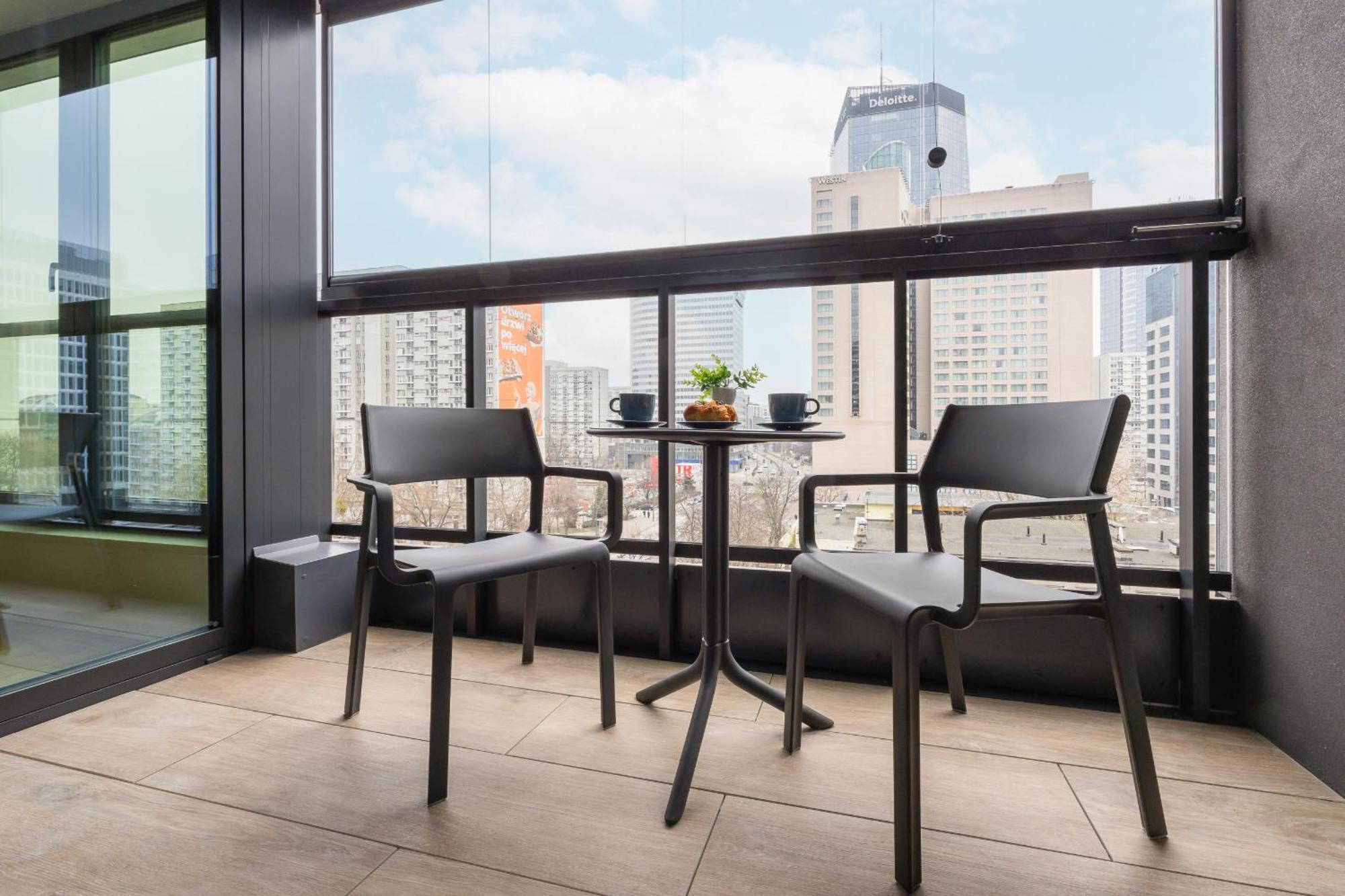 Elegant Near Rondo Onz By Renters Prestige