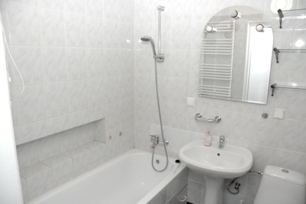 Royal Castle 2 And Kitchen 55sqm