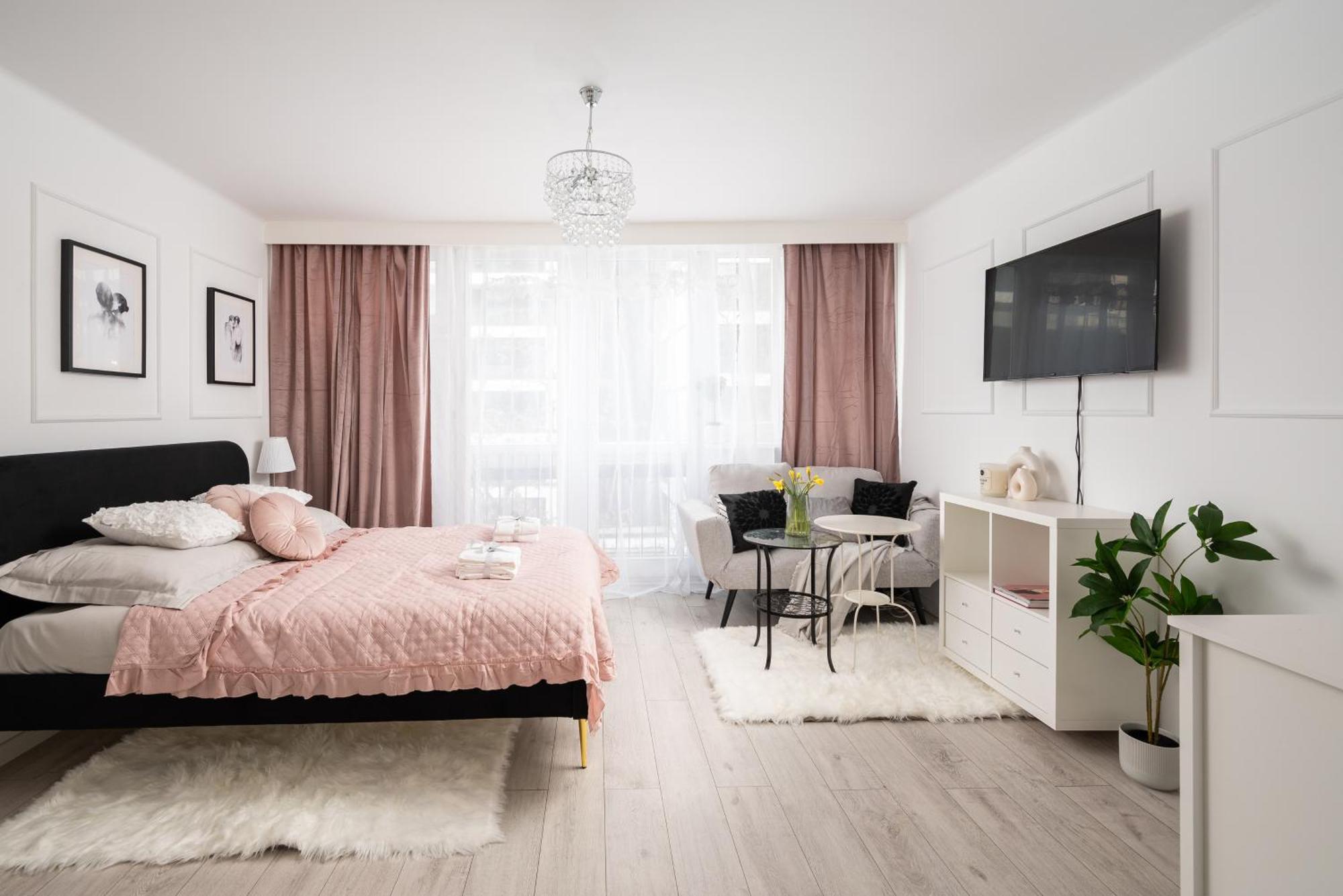 Air-conditioned Gatawaystudio 900m From Station, Parking On Site Apartment Warschau