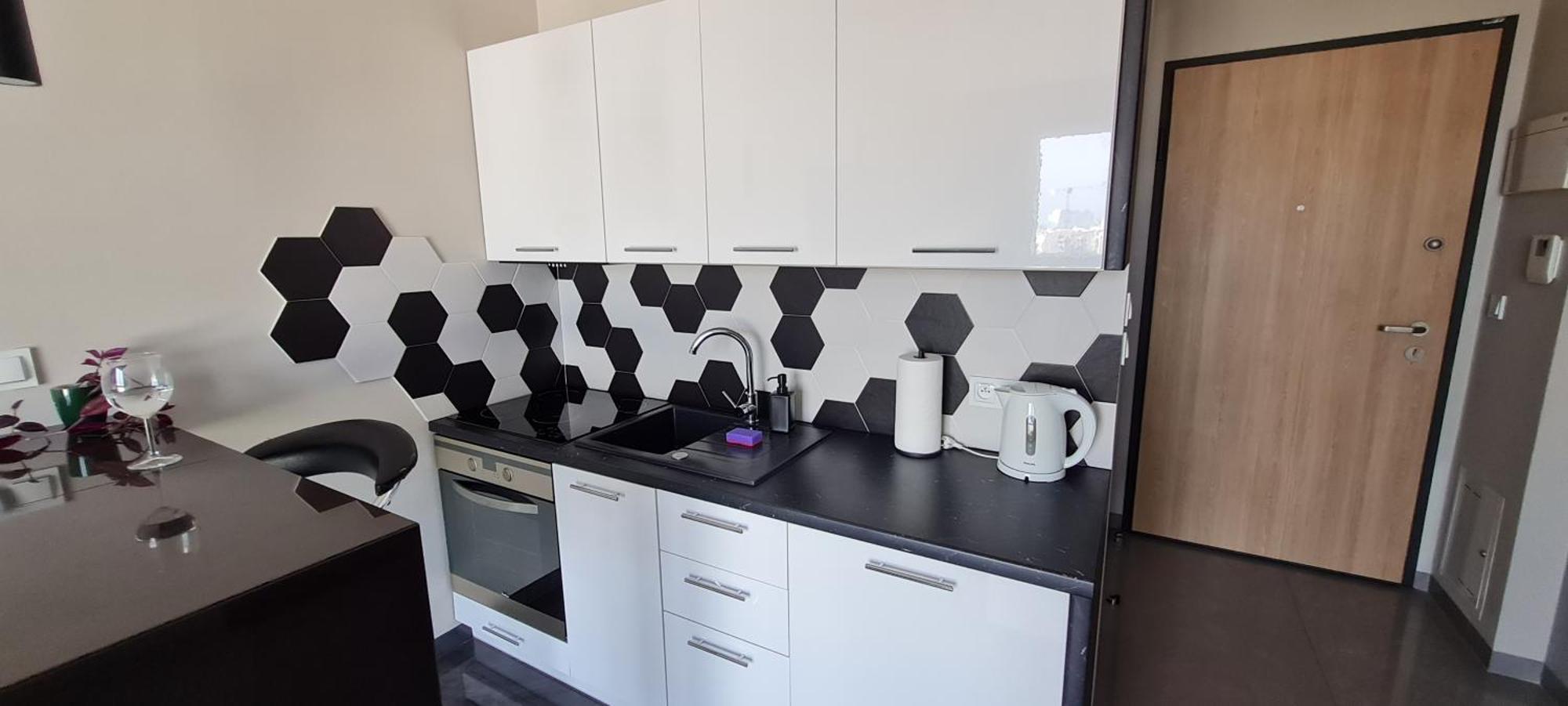 Metro Modern Apartment