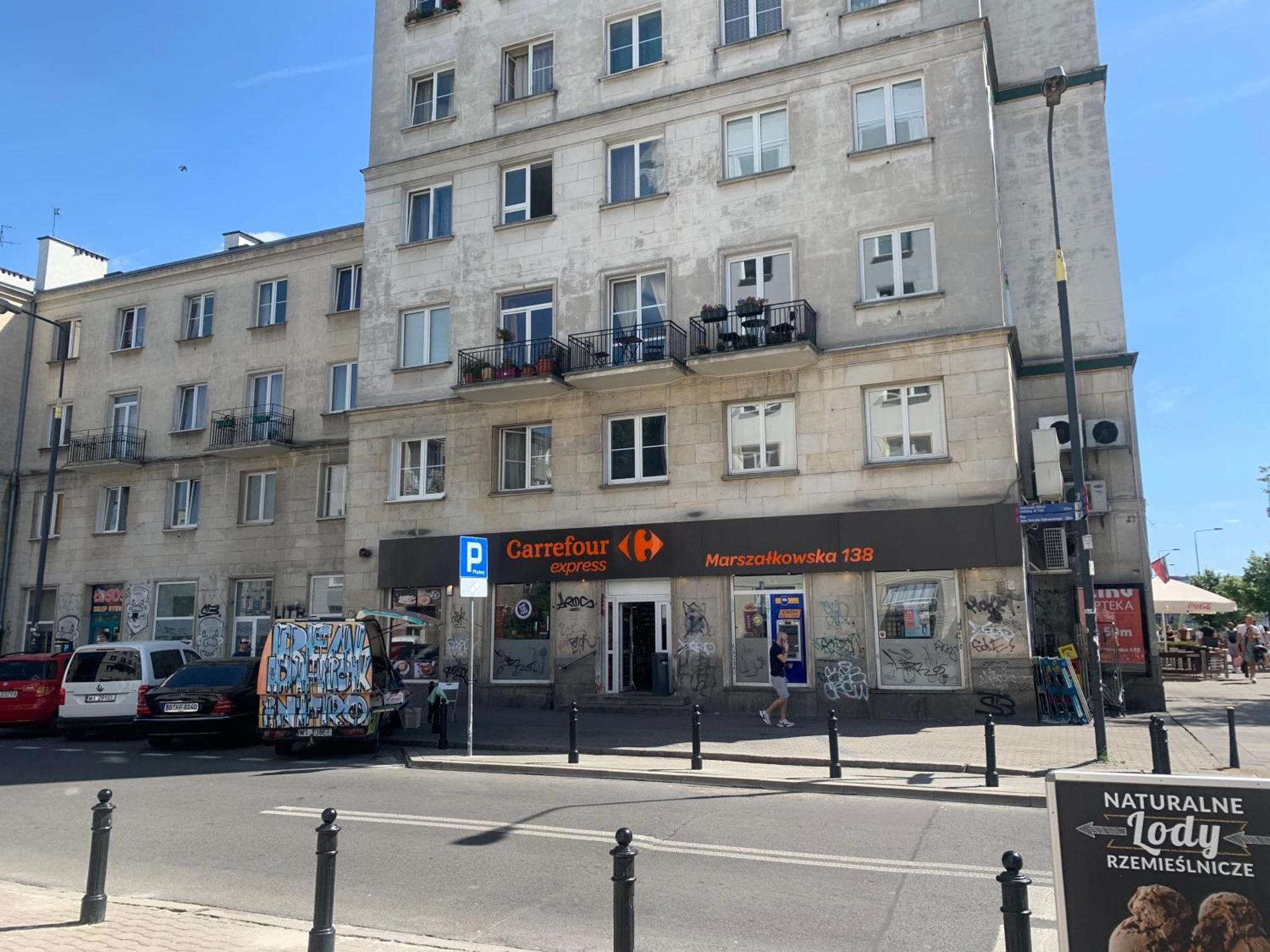 Halo Warszawa/ Hello
