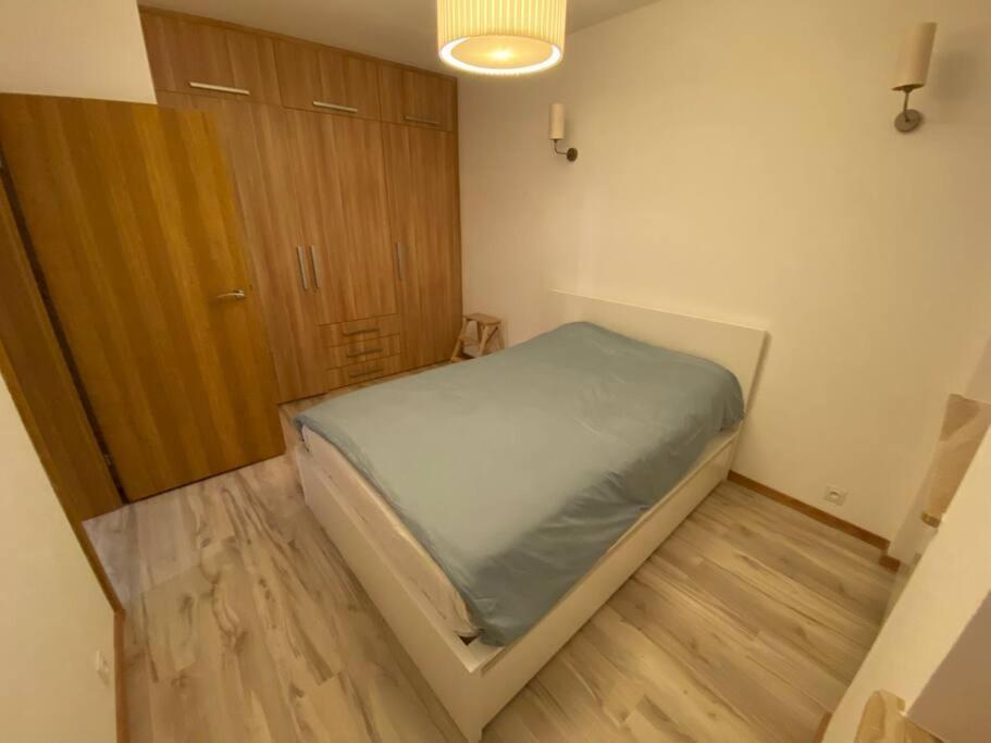 Spacious Apartment, Metro Gdansk, Zoliborz Warsaw