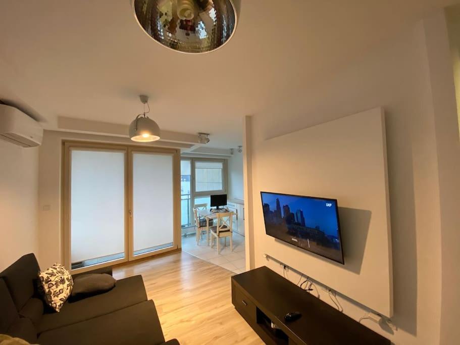 Spacious Apartment, Metro Gdansk, Zoliborz Căn hộ