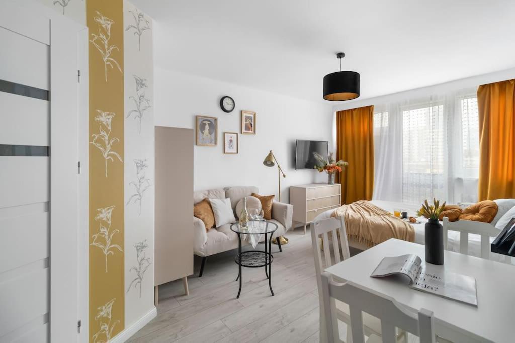Apartment Air-conditioned Downtown Oasis On Foot To Station Metro Smarttv Wifi