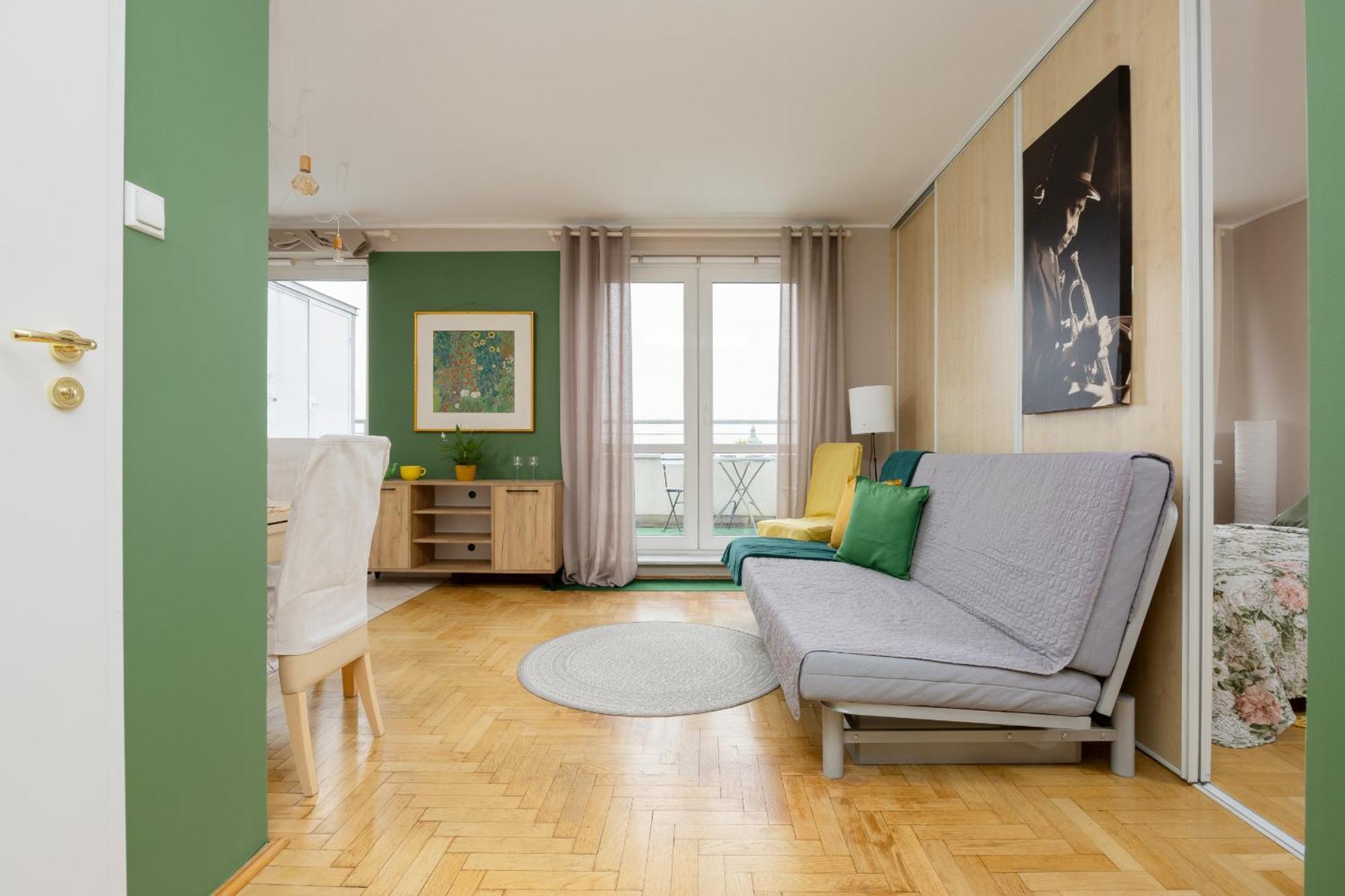 Apartment Floral With Balcony Near Gdanska By Renters *