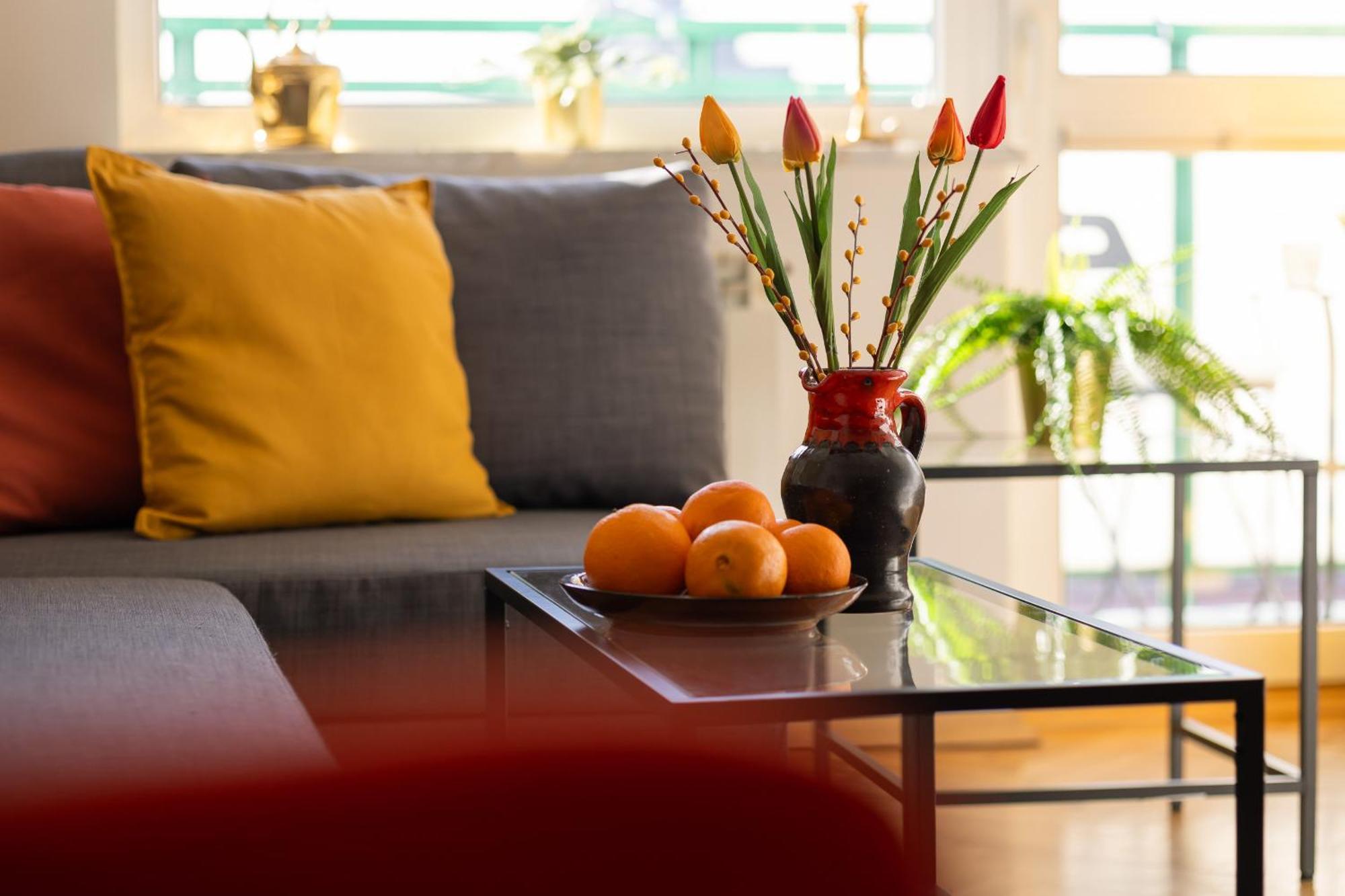 Autumn With Balcony And Two Bedrooms By Renters *