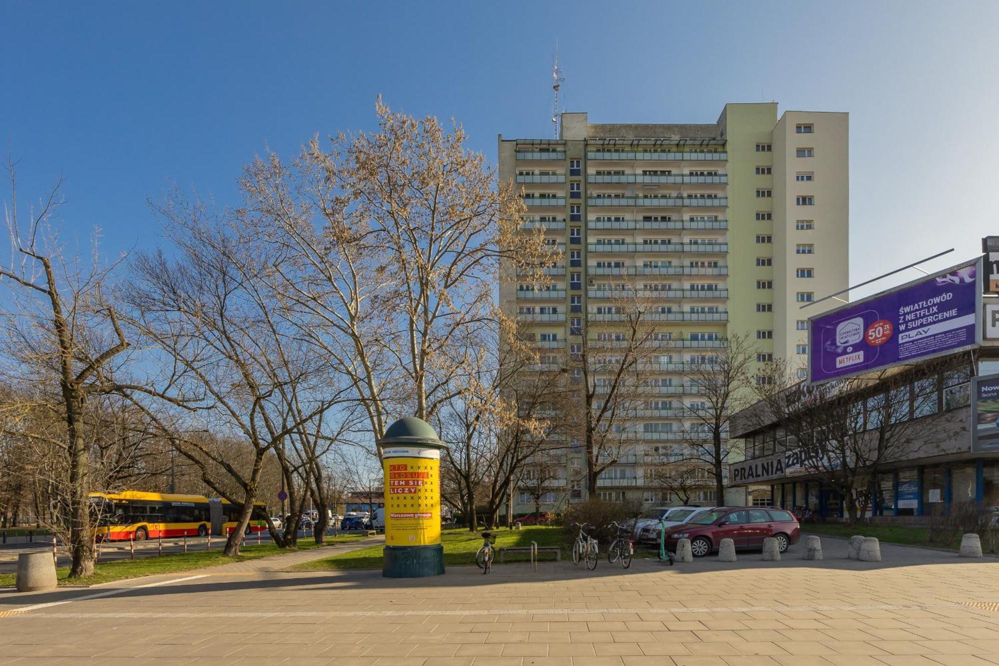 Apartment Autumn With Balcony And Two Bedrooms By Renters Warsaw