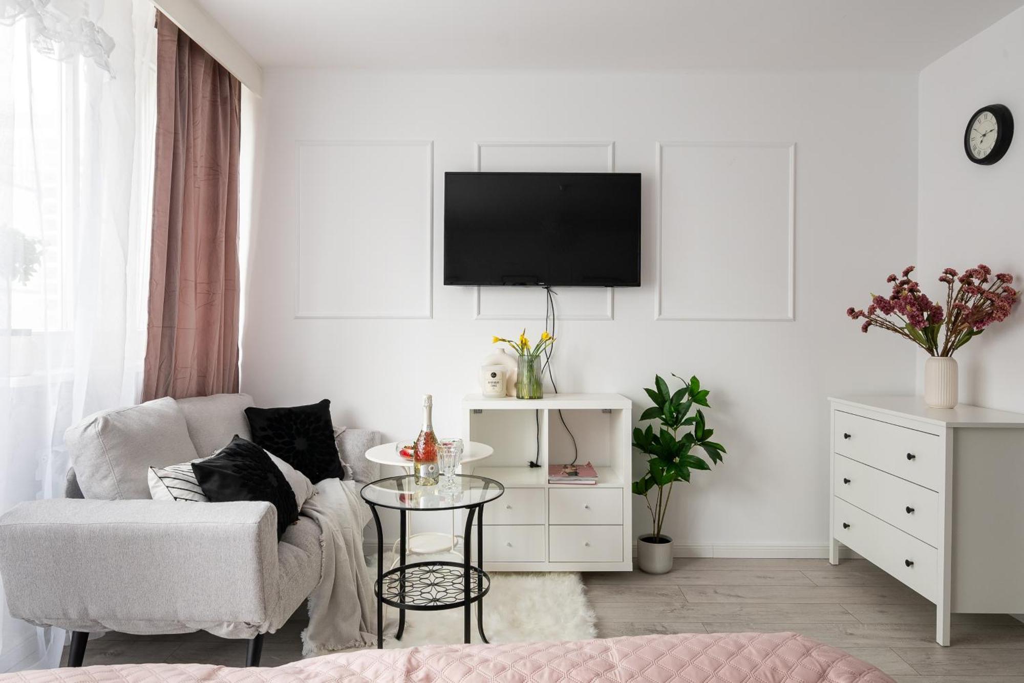 Apartment Air-conditioned Gatawaystudio 900m From Station, Parking On Site