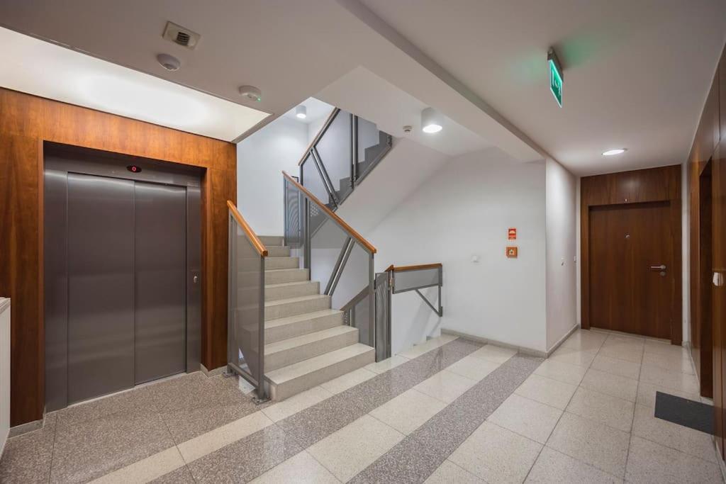 Apartament 2-bedroom Modern Wola By Ecru Wwa32 Warszawa