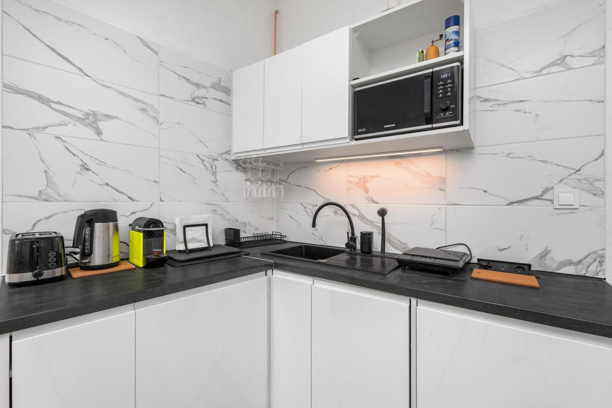 Apartment Krakowskie Przedmiescie 69 By Homeprime