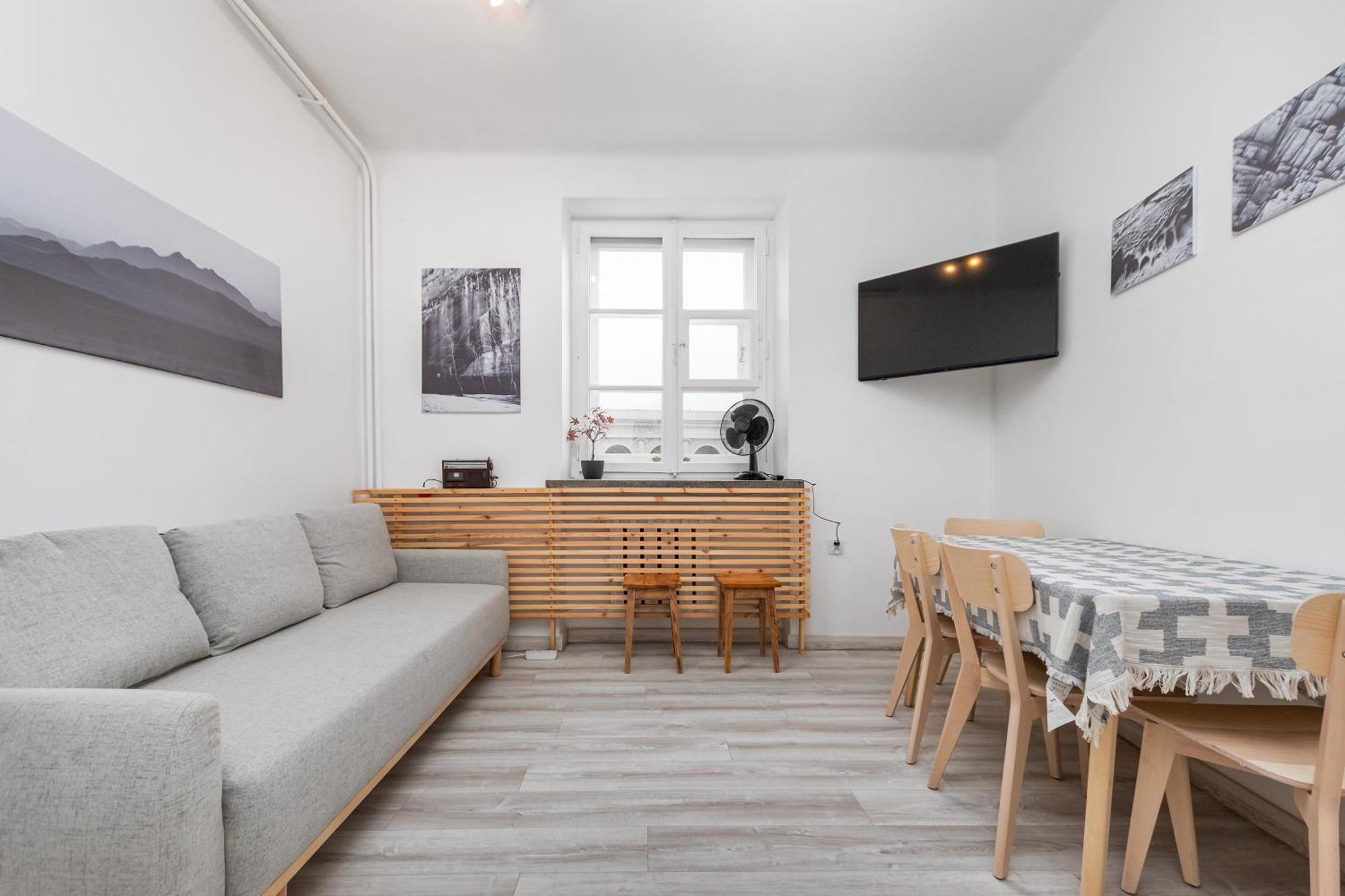 Krakowskie Przedmiescie 69 By Homeprime Apartment
