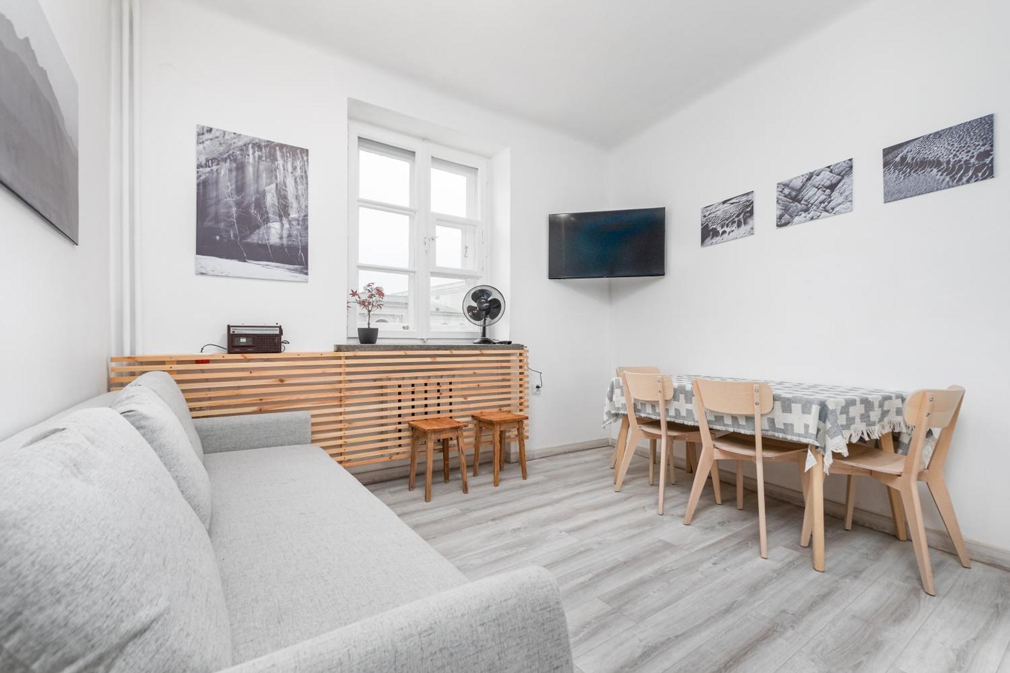 Apartment Krakowskie Przedmiescie 69 By Homeprime *