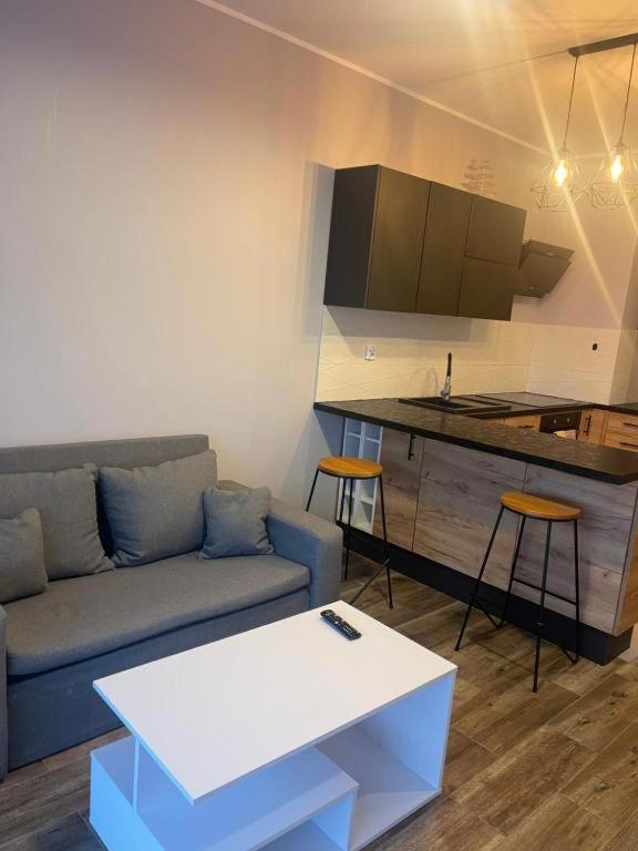 Komputerowa 8 Okecie Apartamento Varsóvia
