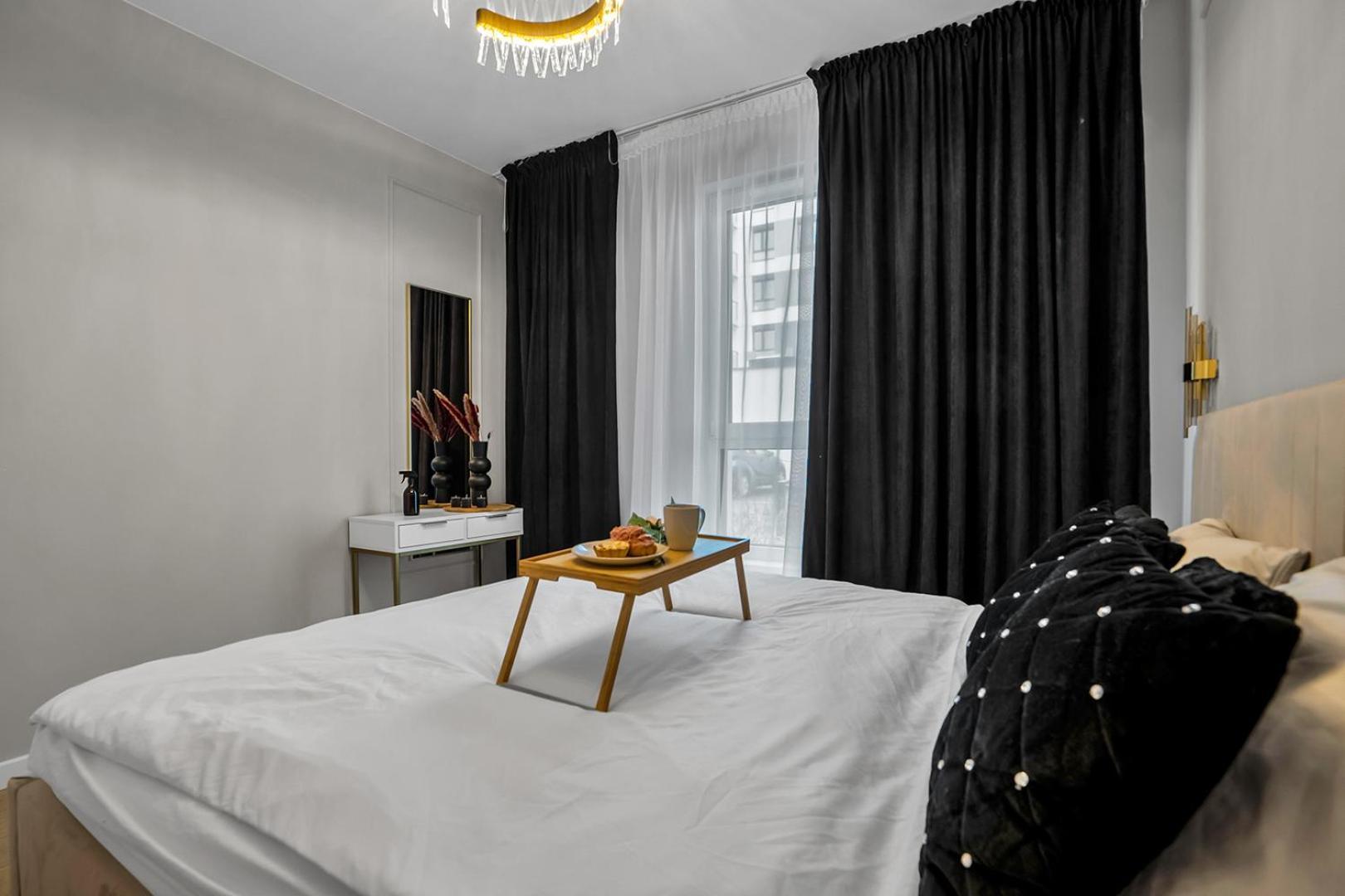 Apartment Airport - Private Terrace & Parking - By Rentujemy *