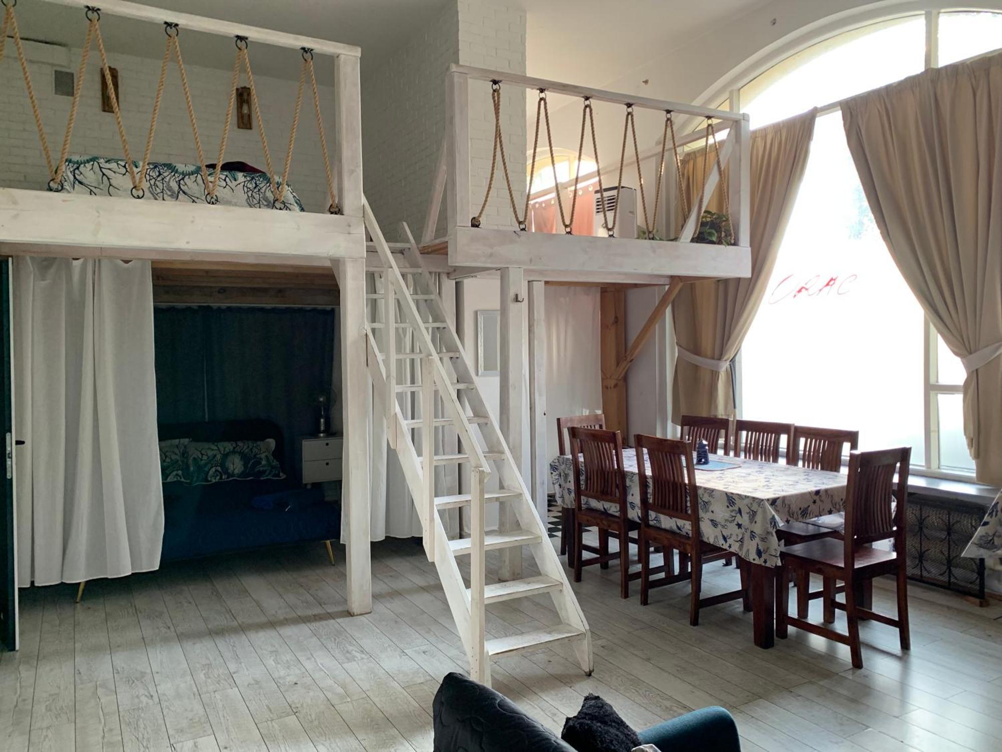 Amazing Art Loft / Centrum/ Free Parking Apartment