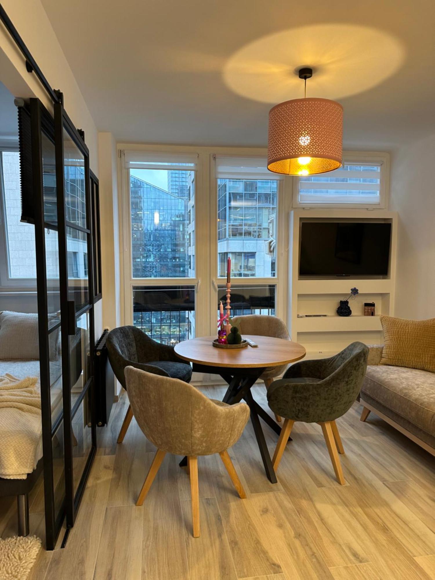 Apartamento Centrum Warszawy Pereca *