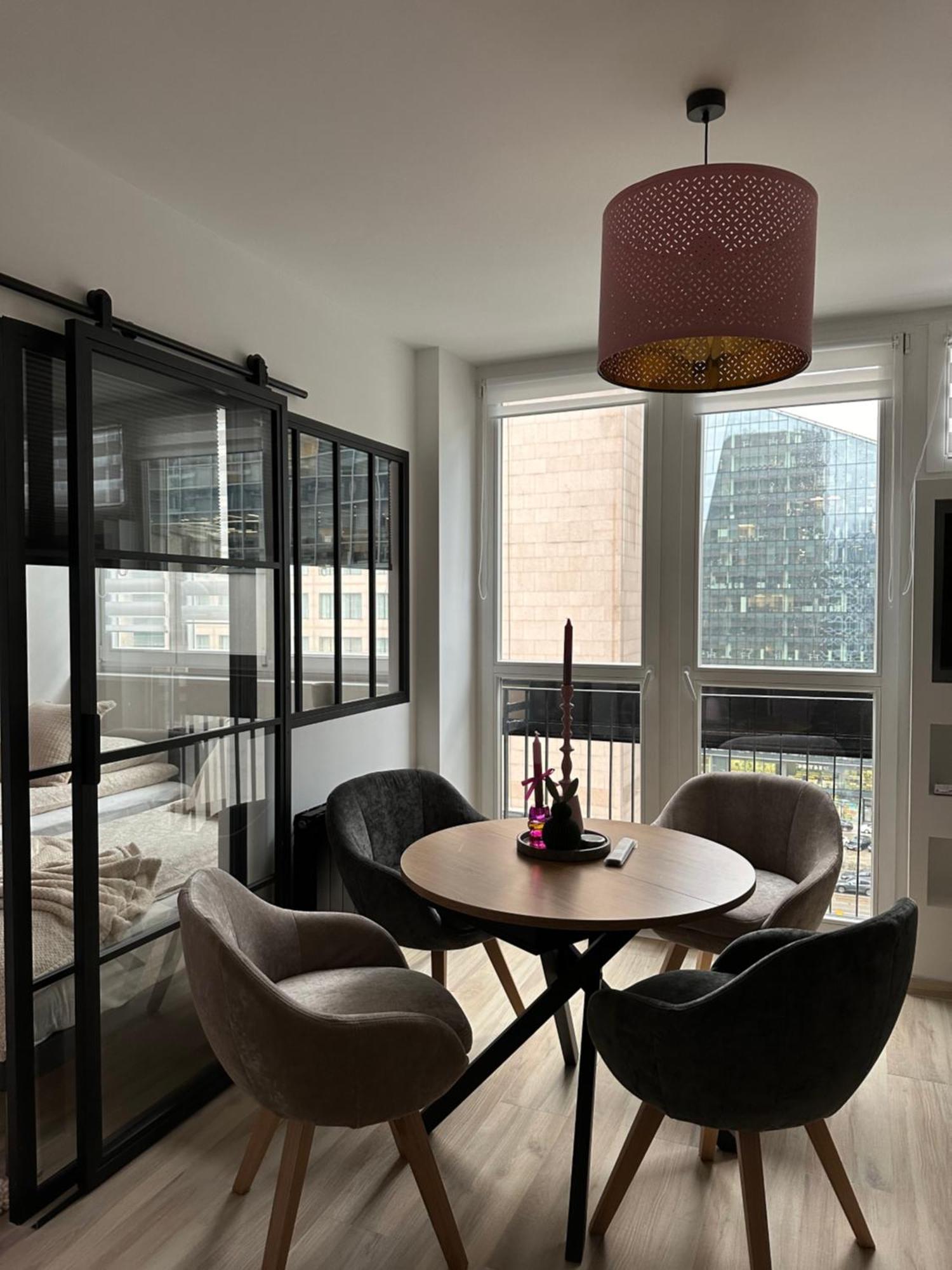 Apartamento Centrum Warszawy Pereca Varsóvia