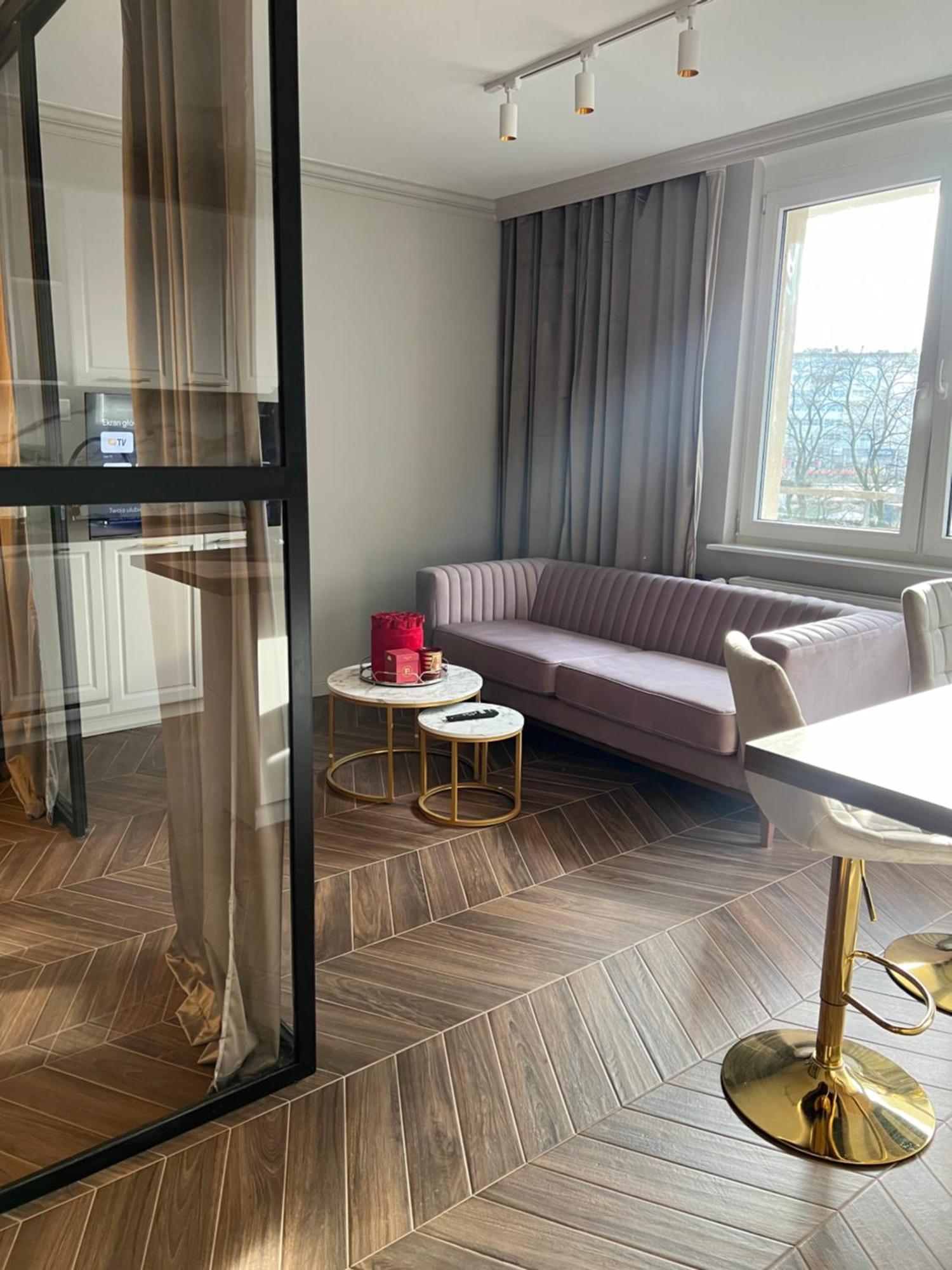 Apartment Wiatraczna Glamour *