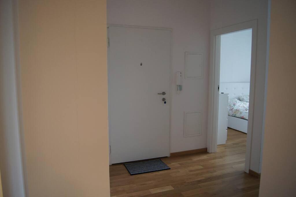 Cichy, Nowoczesny, Komfortowy Przy Galerii Mokotow Apartment *
