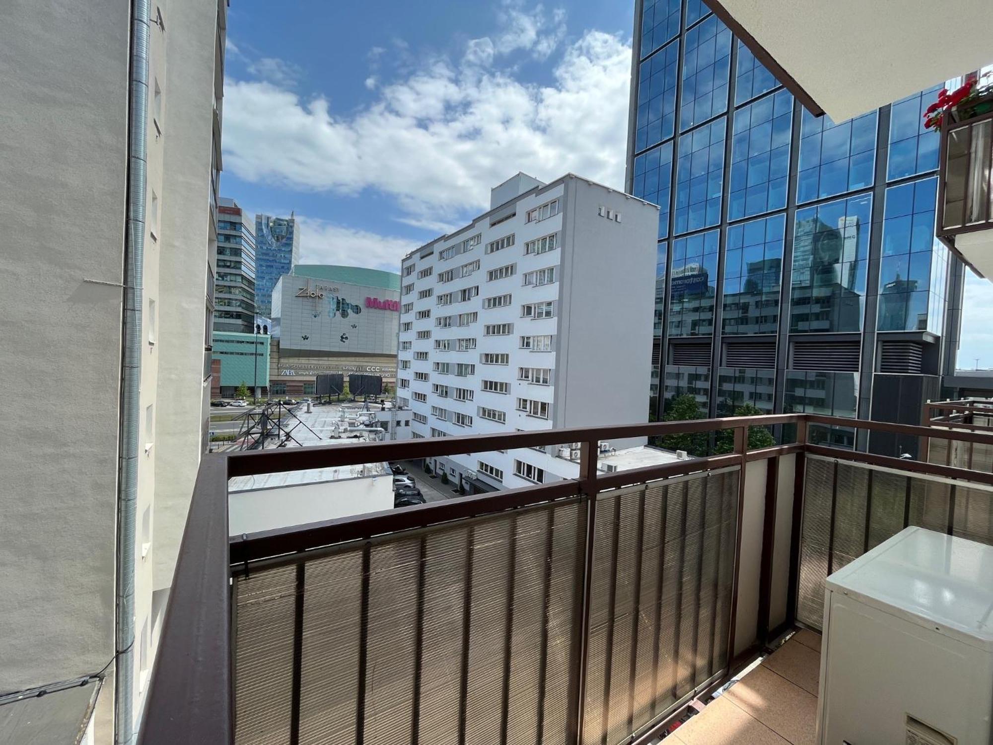 Apartment Center Chmielna 100 *