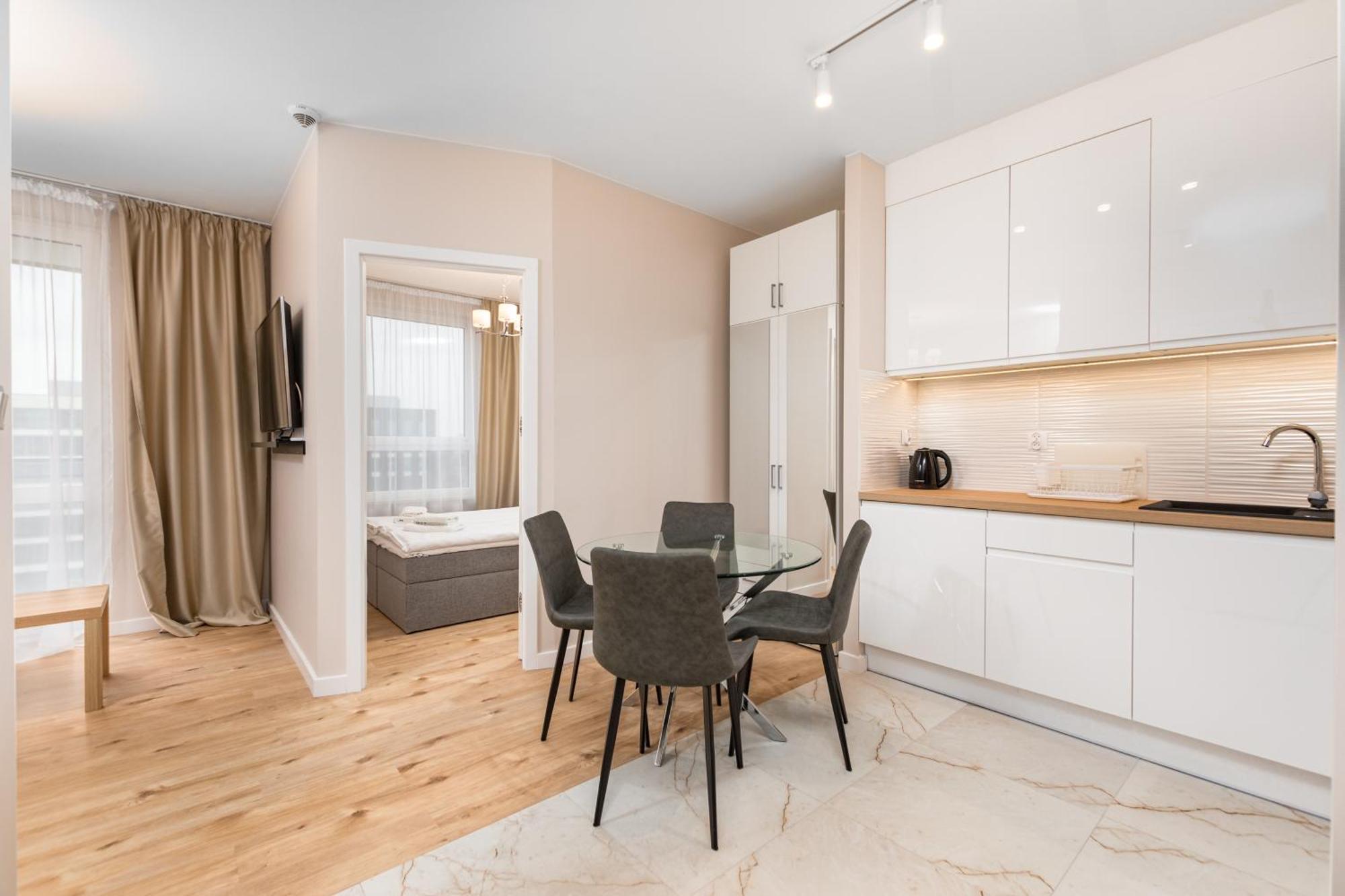 Wiktoryn 6 By Homeprime Apartment *