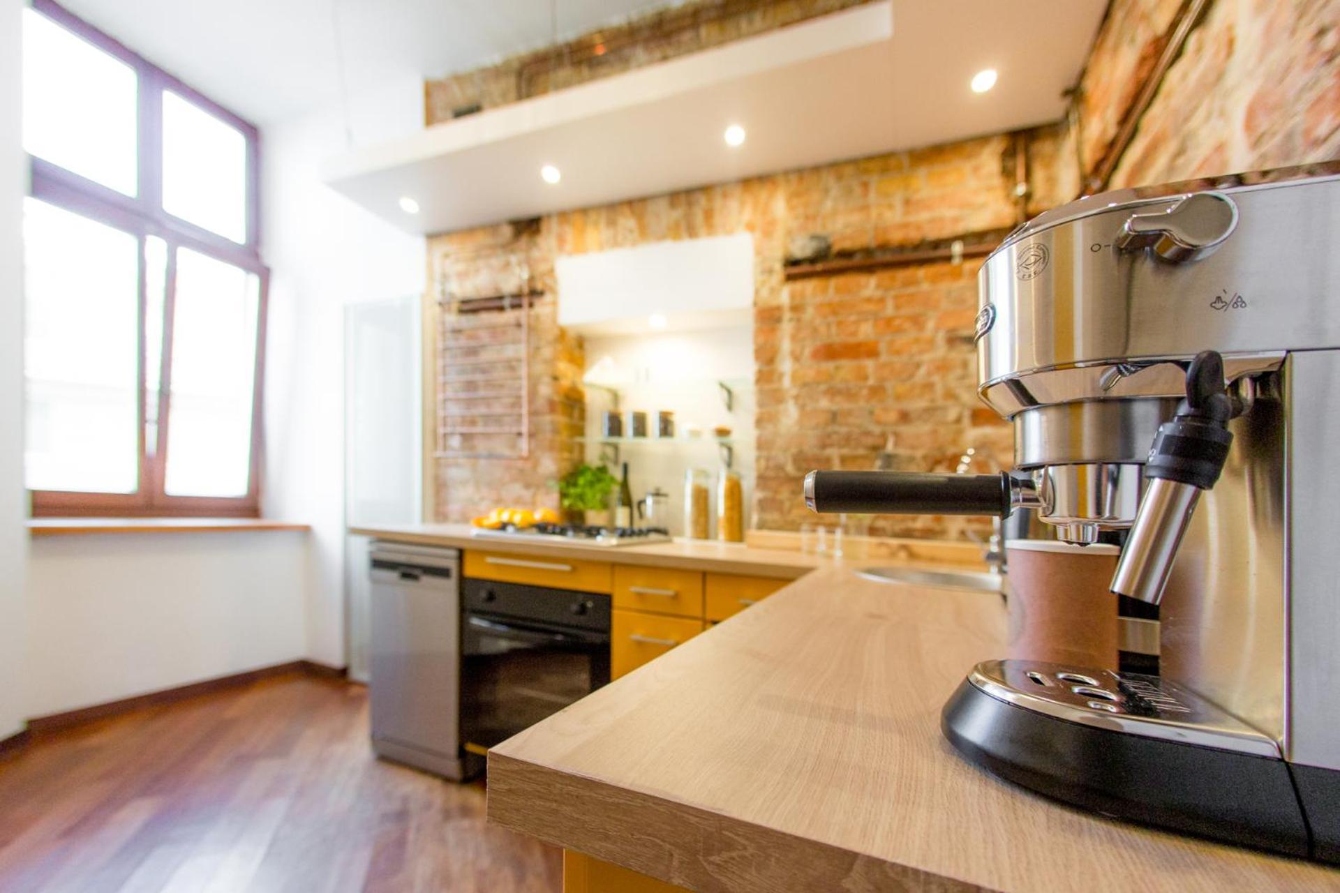 Căn hộ Oomph Vintage 2br Gem Steps From Politechnika *