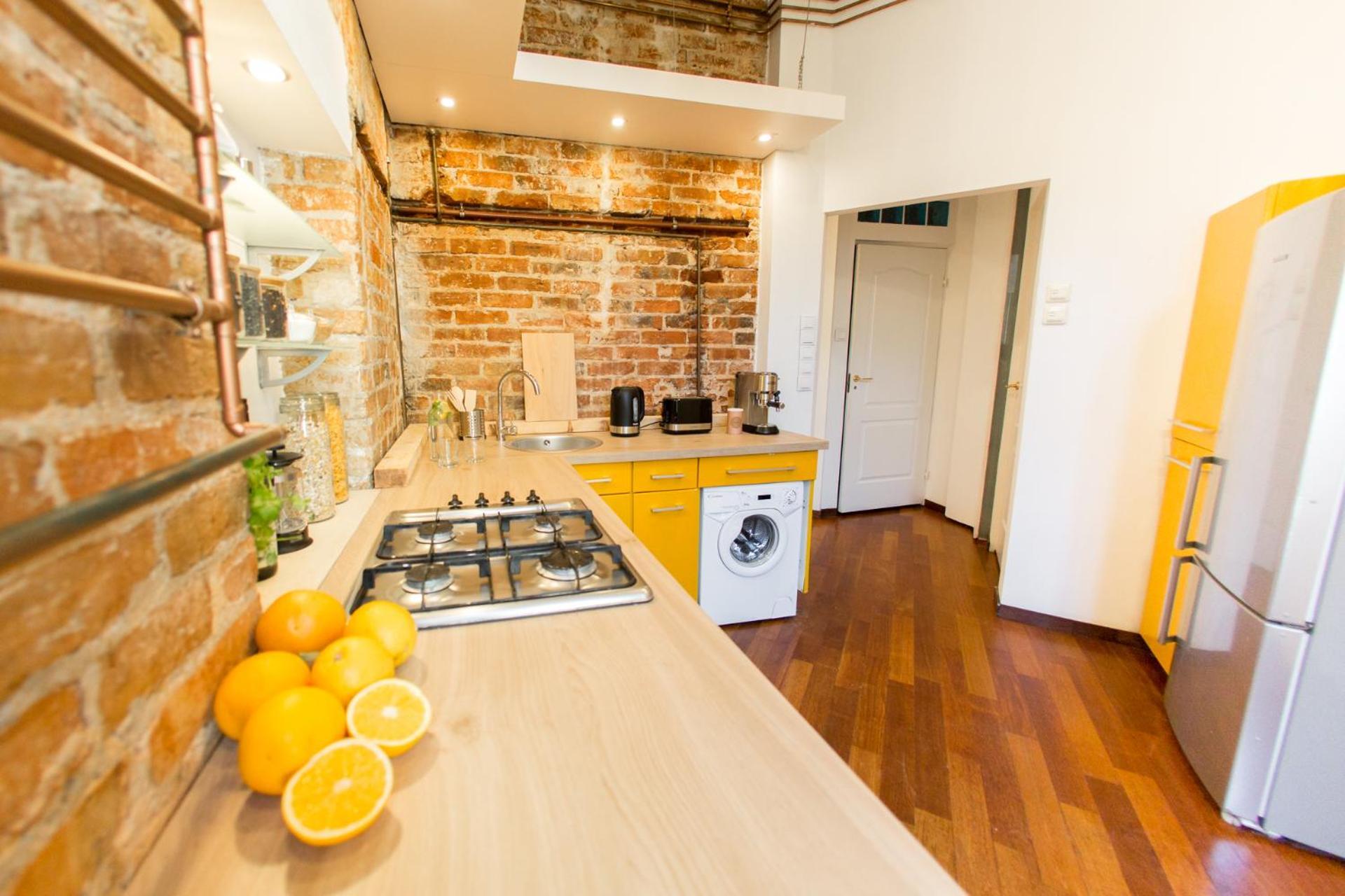 Căn hộ Oomph Vintage 2br Gem Steps From Politechnika *