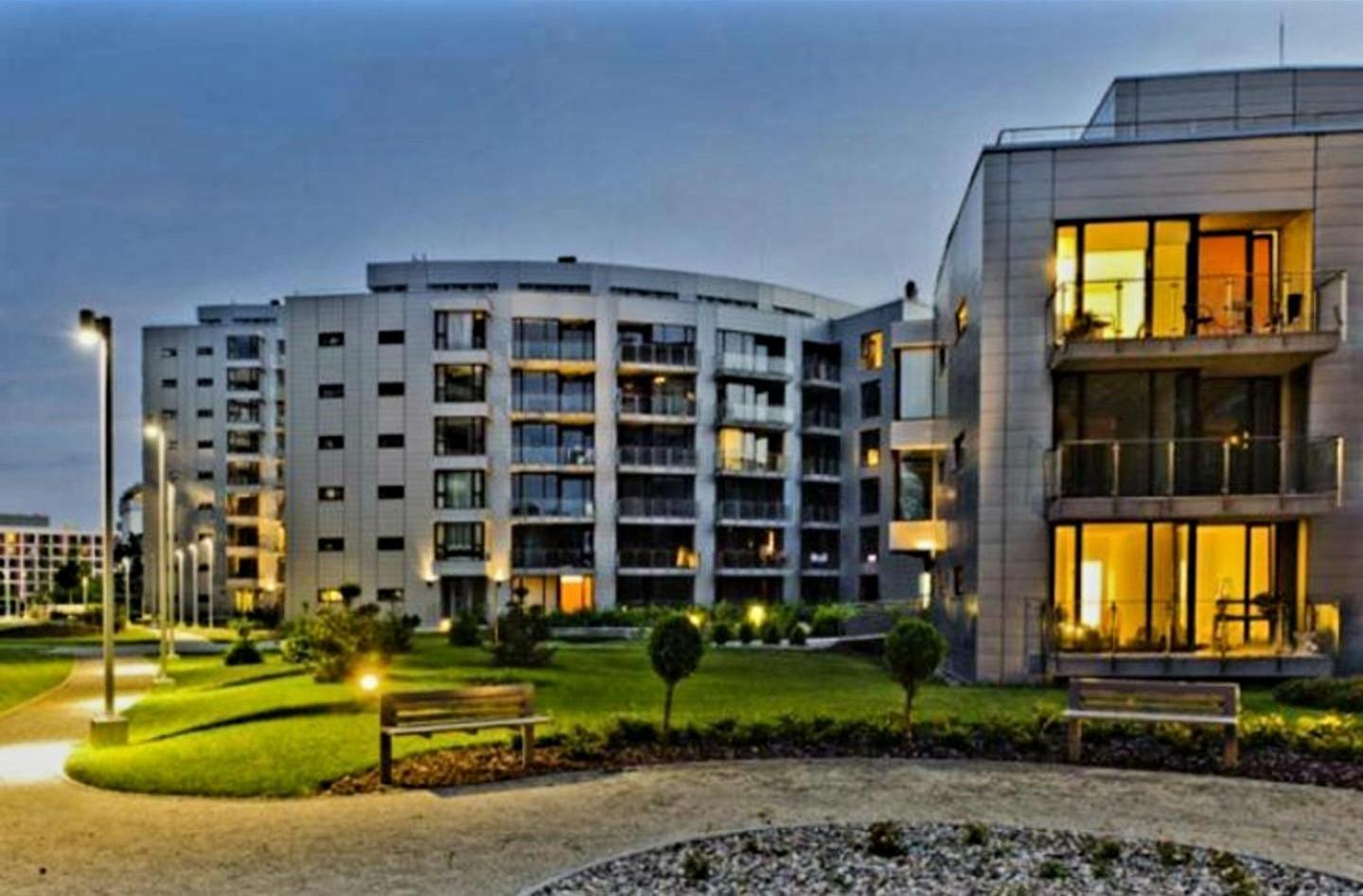 Platinum Apartment