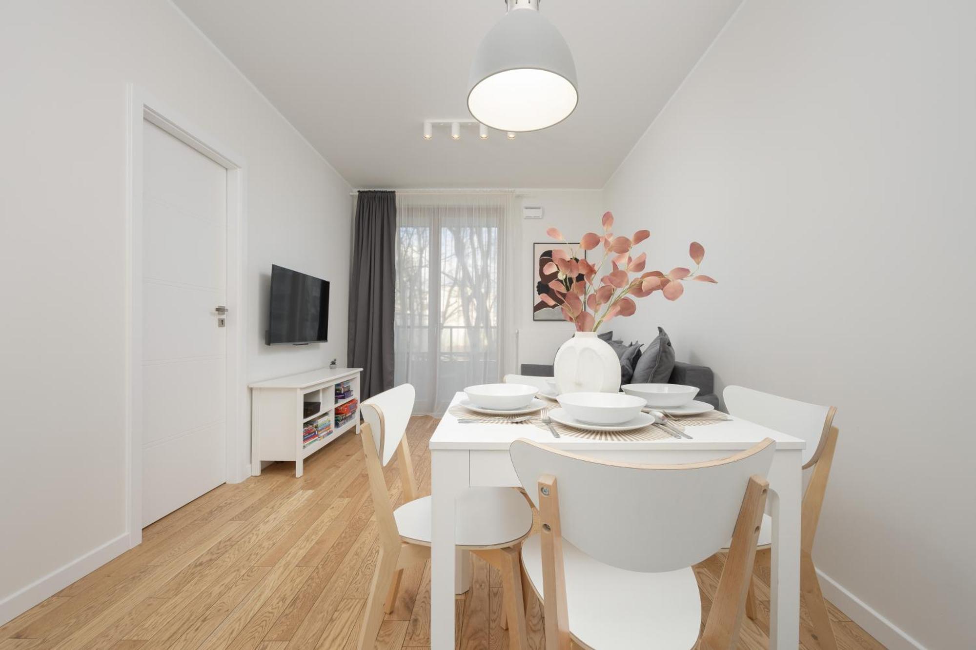 Srodmiescie Muranow With Parking By Renters * Warschau