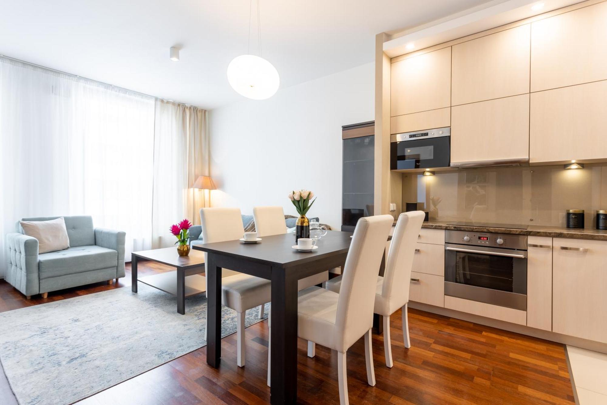 Apartment - Great Location- - Stawki *