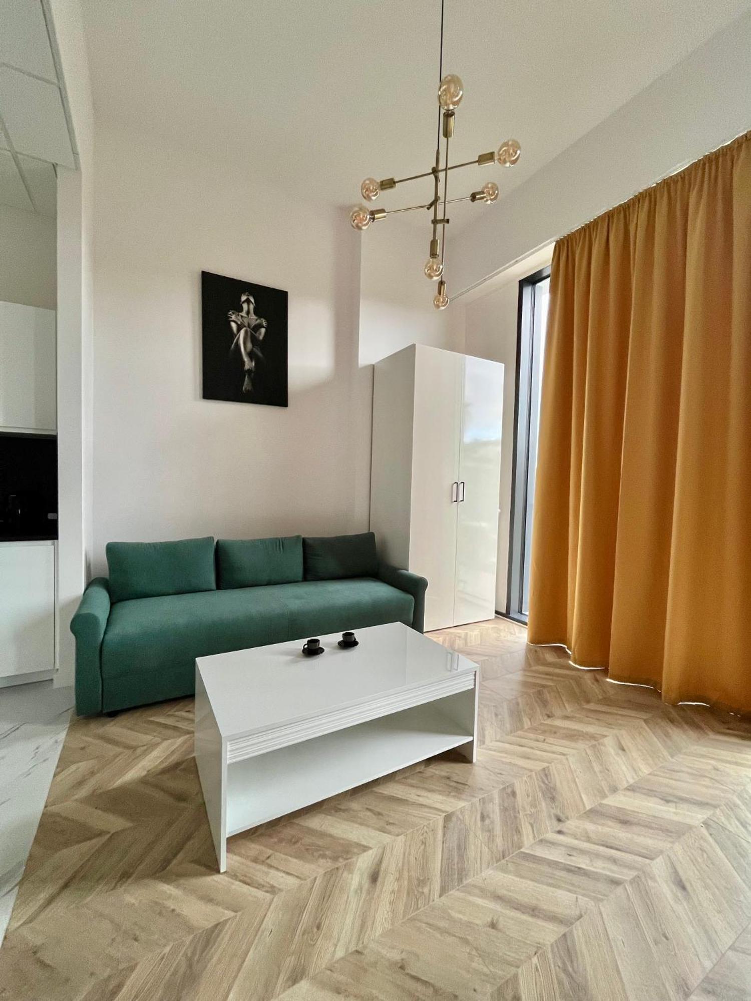 Apartment Concierge Tower *