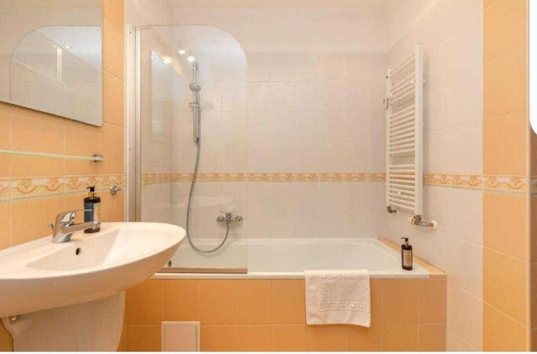 Lucka Apartment *