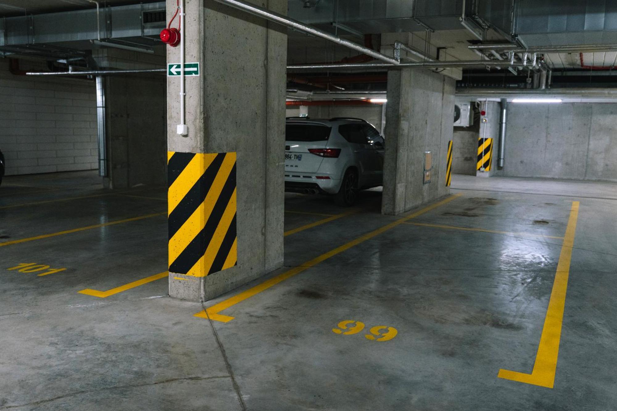 Rakowska Comfort With Parking By Rentujemy Apartment