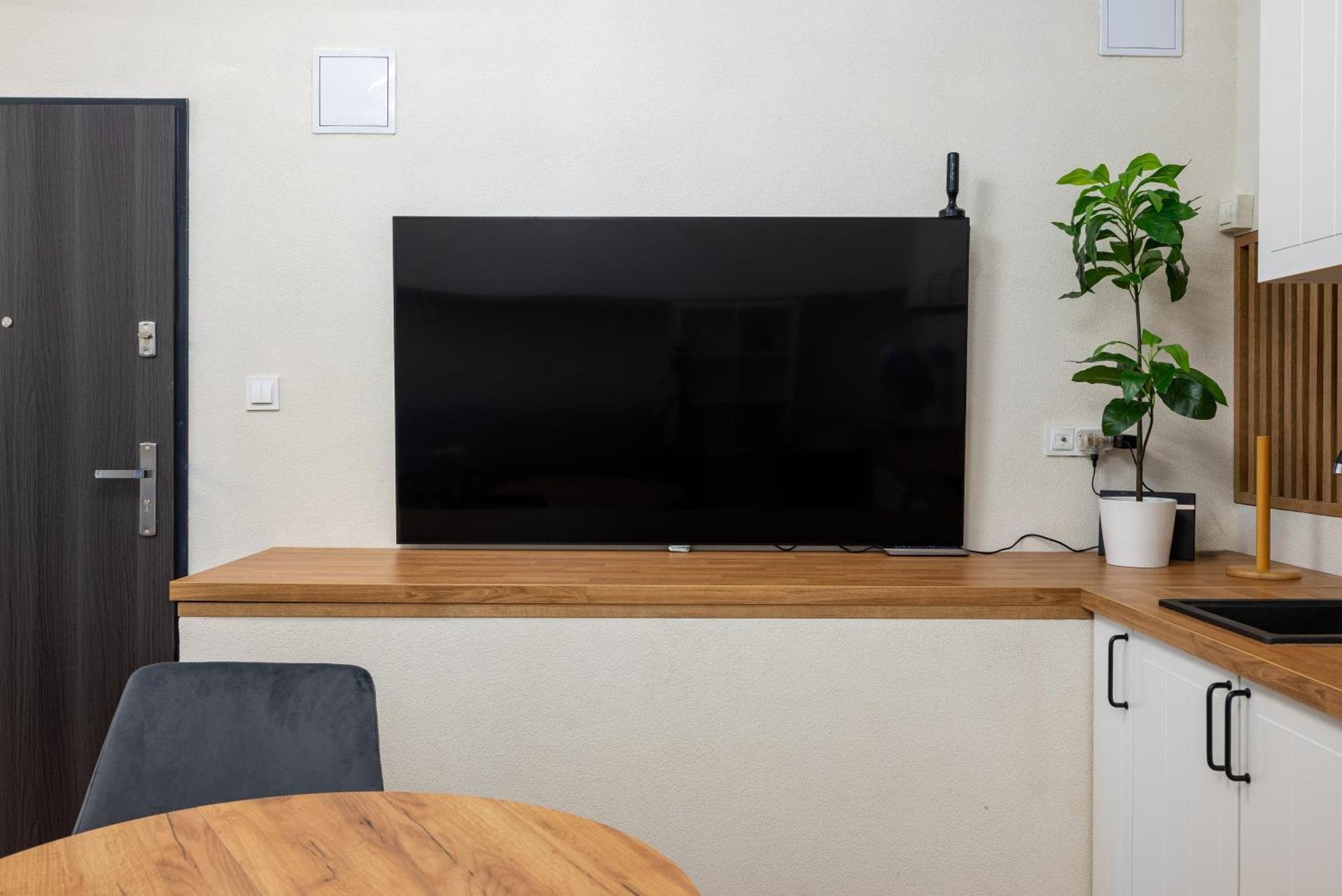 Apartment Humblebee Nest Muranow *