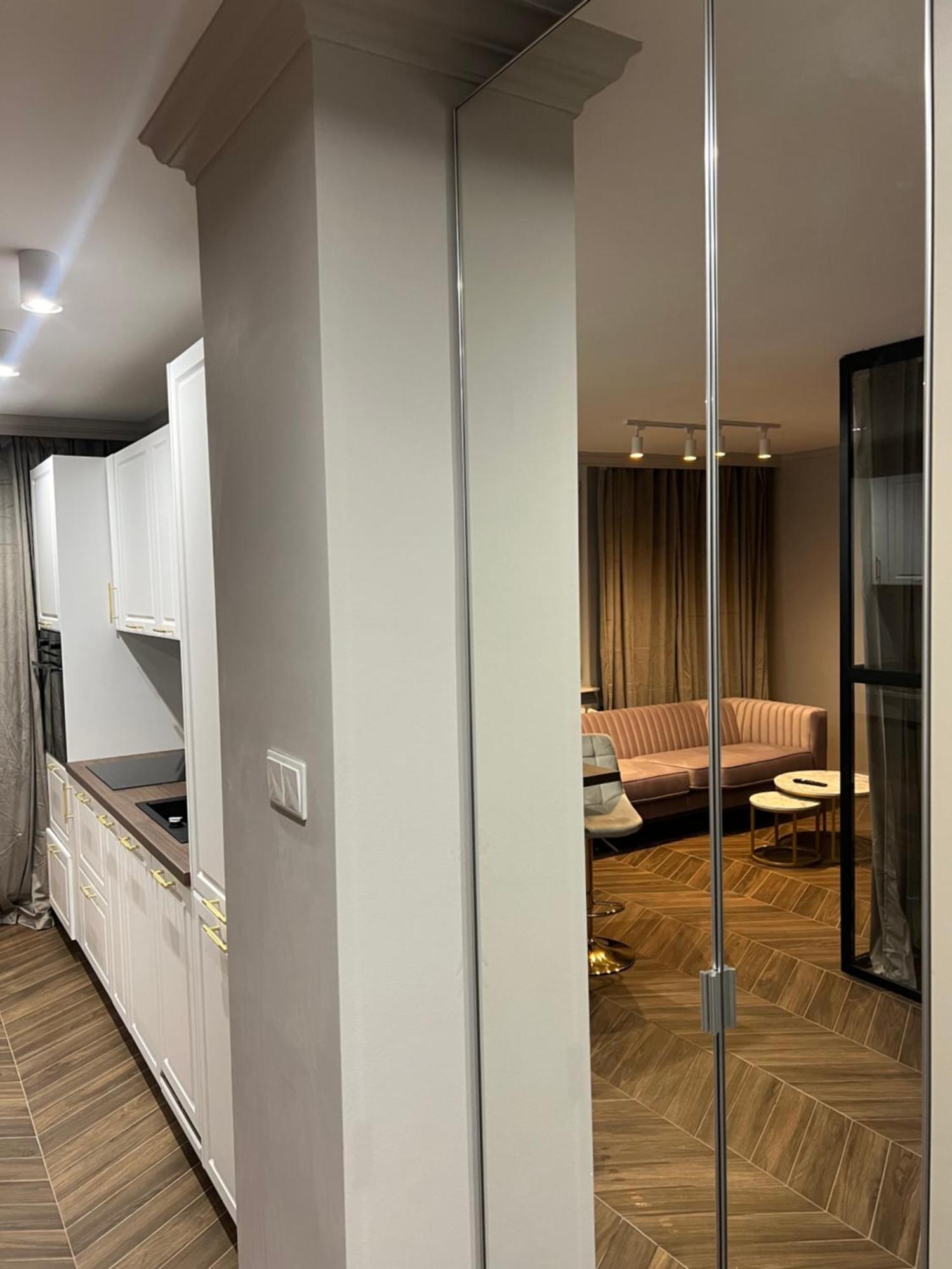 Apartment Wiatraczna Glamour