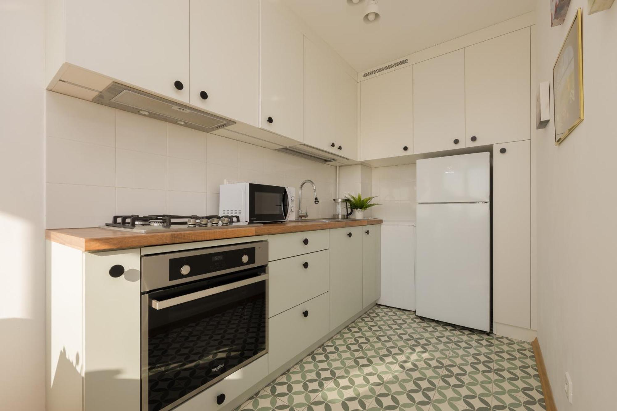Apartment Autumn With Balcony And Two Bedrooms By Renters Warsaw