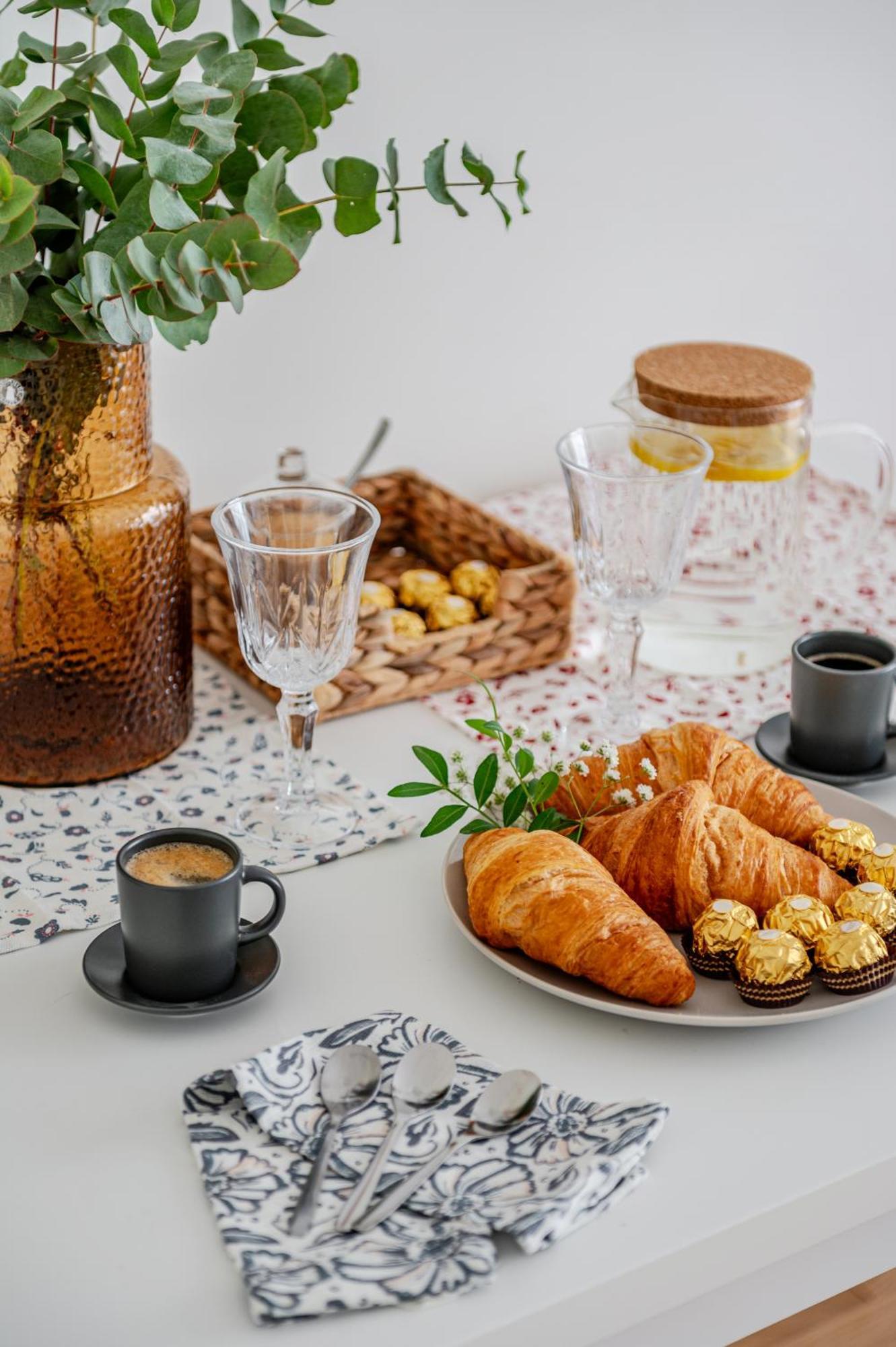 Powoli:komfortowe, Jasne,klima Apartment Warsaw